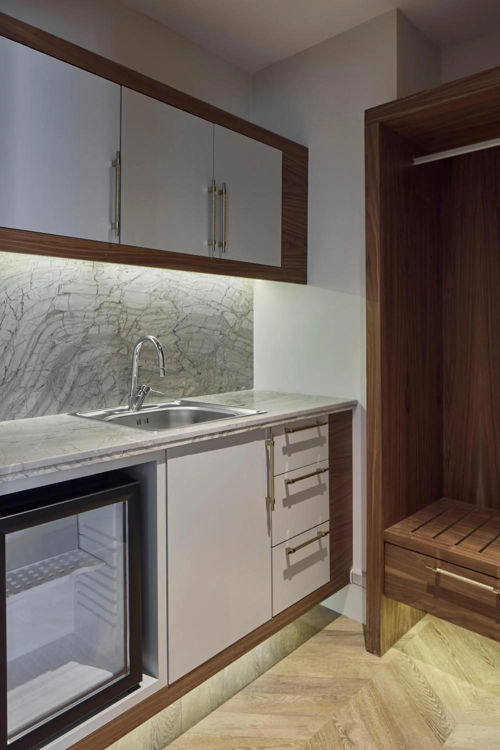 Shower in Concorde Tower Hotel & Casino