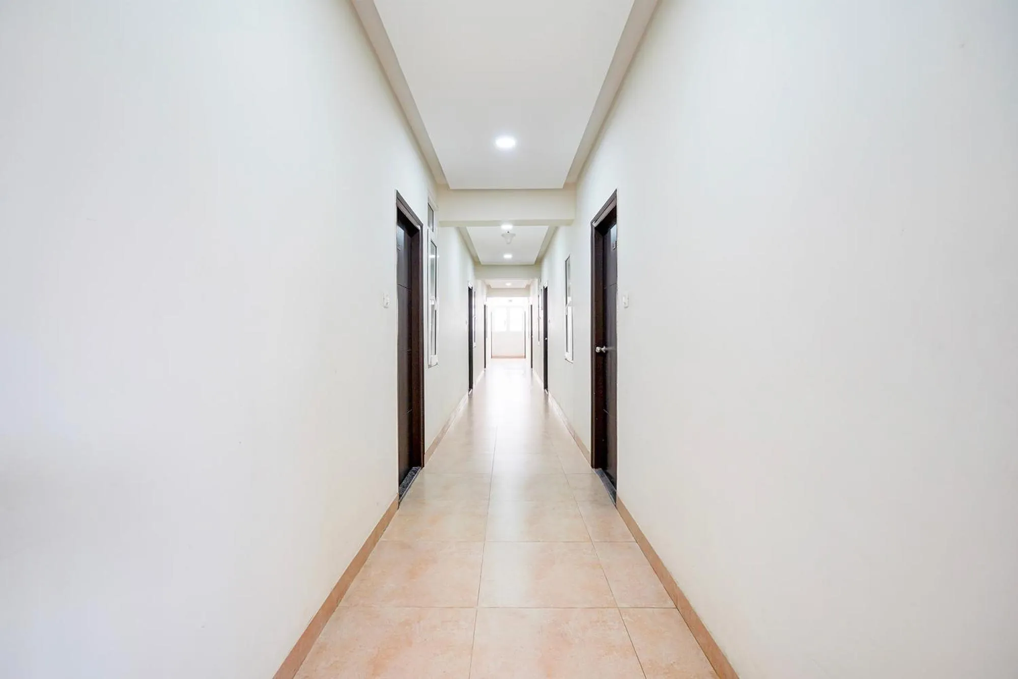 Lobby or reception in FabHotel Atithi Residency - Nr Kaikondrahalli Lake