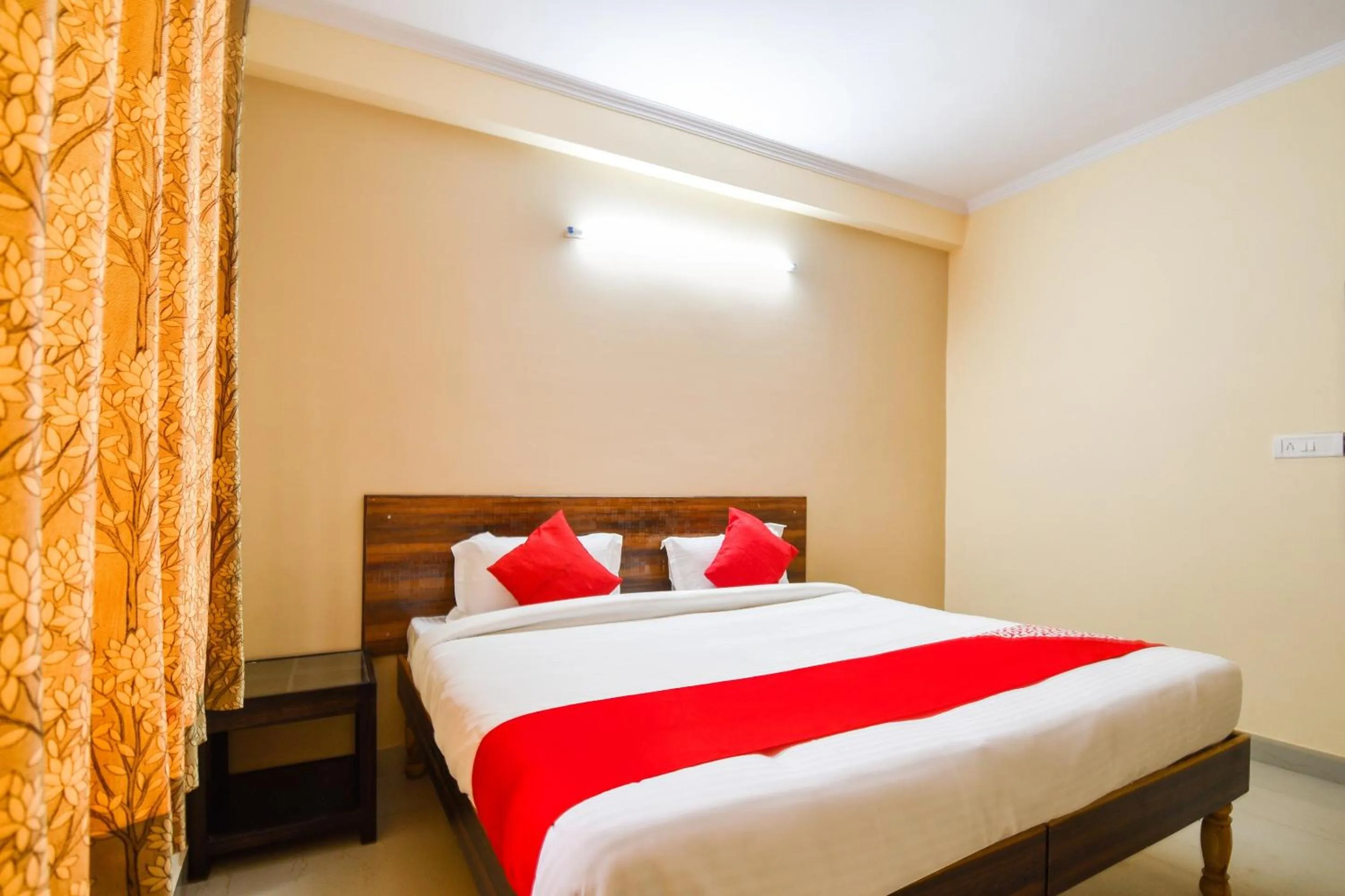 Bedroom, Bed in Hotel O Krishna