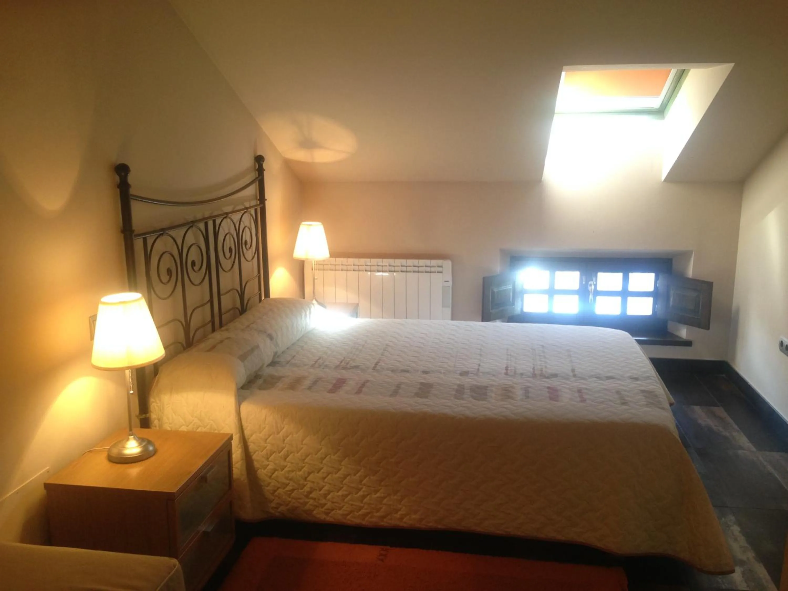 Bed in Apartamentos Ebro Reinosa