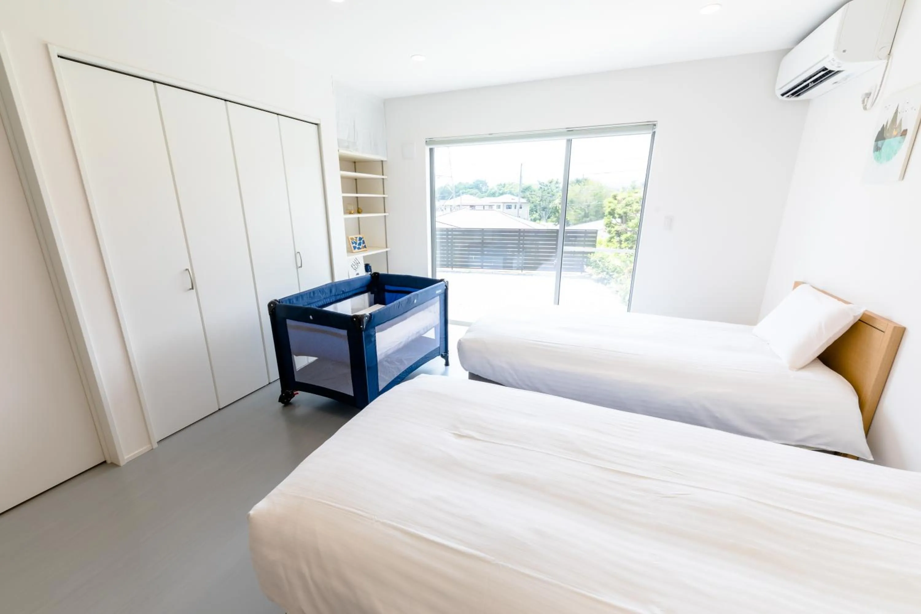 Bed in Frame View Mt.Fuji -east-