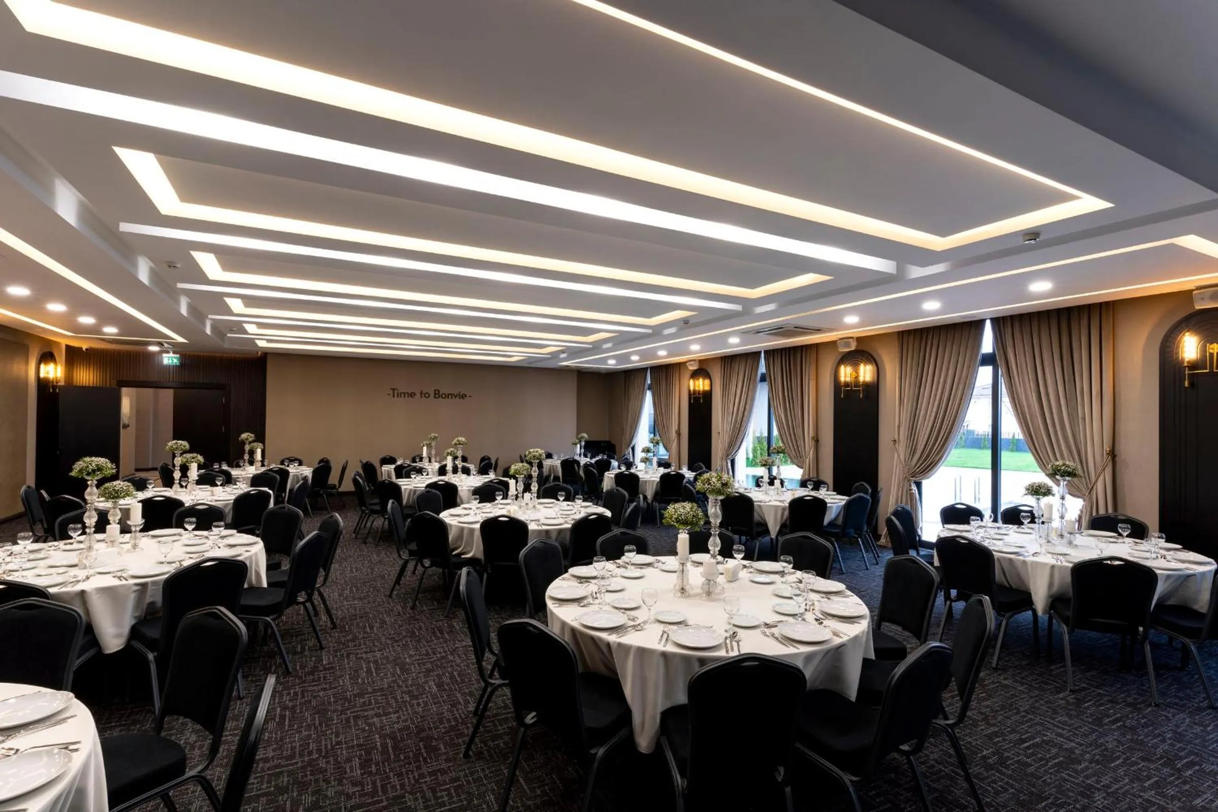 Business facilities in Hotel Bonvie