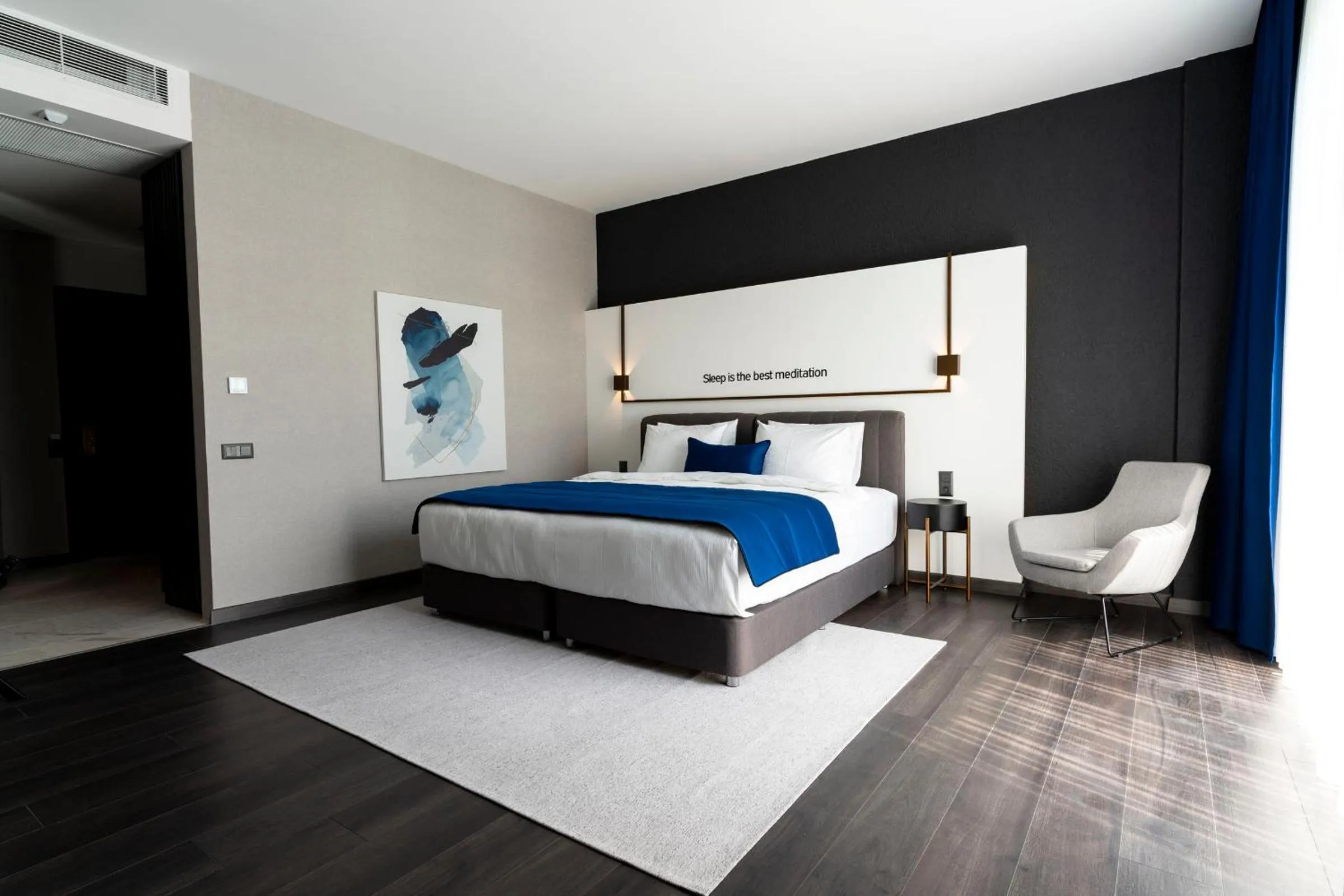 Photo of the whole room, Bed in Hotel Bonvie