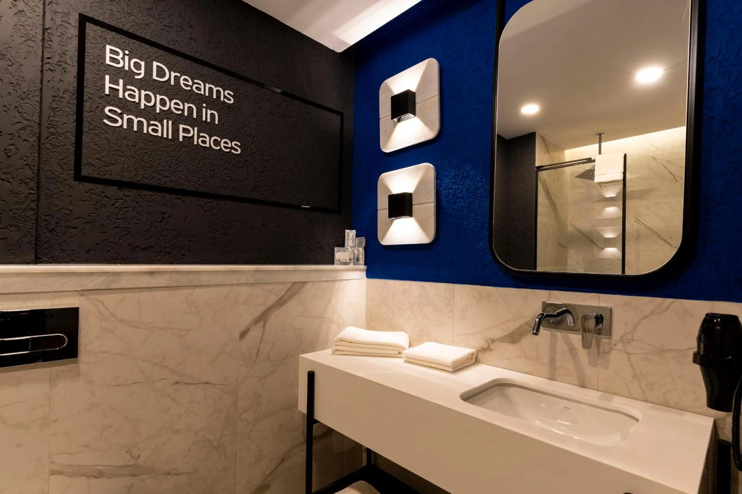 Bathroom in Hotel Bonvie