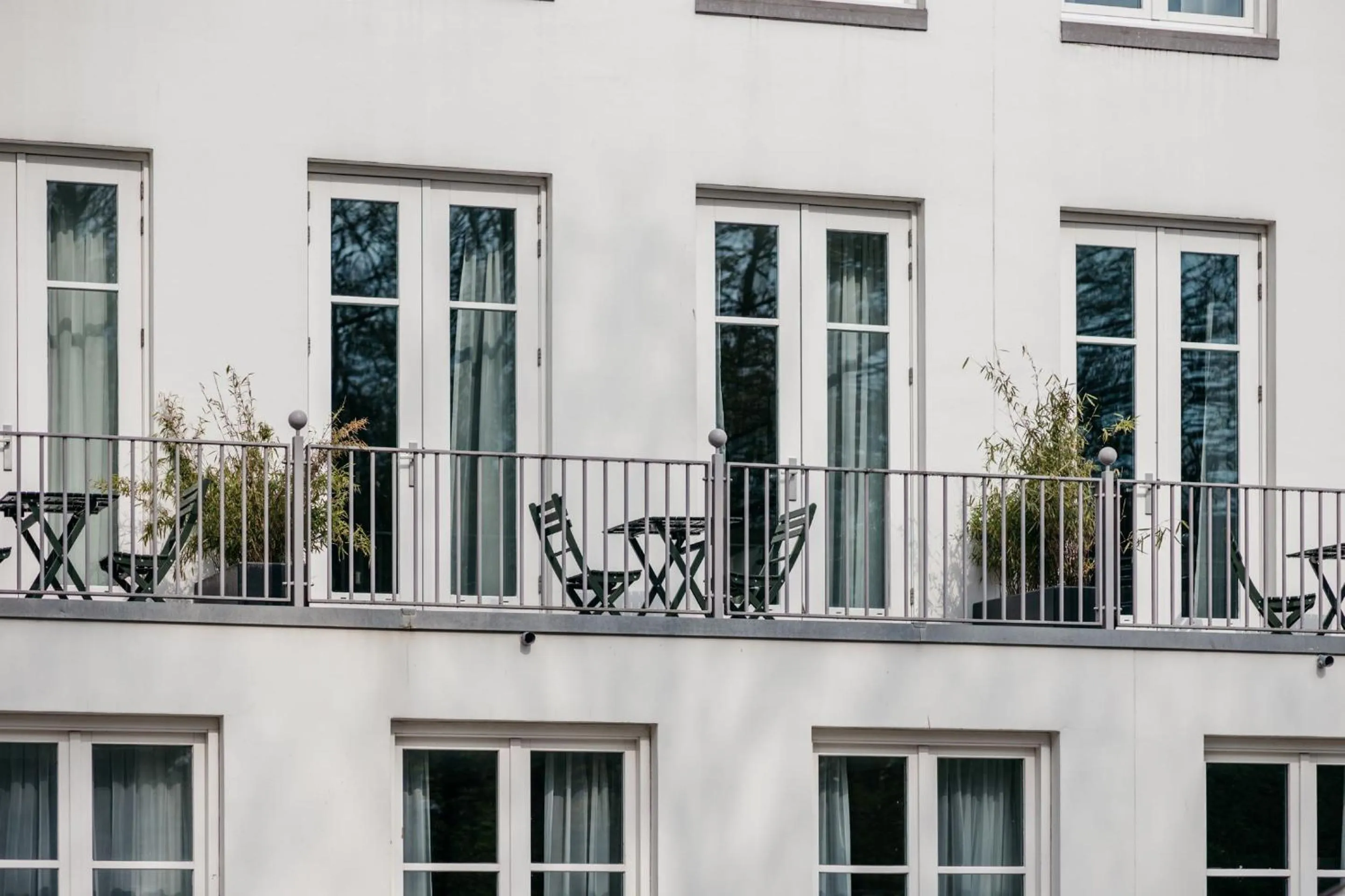 Property building in YAYS The Hague Willemspark by Numa