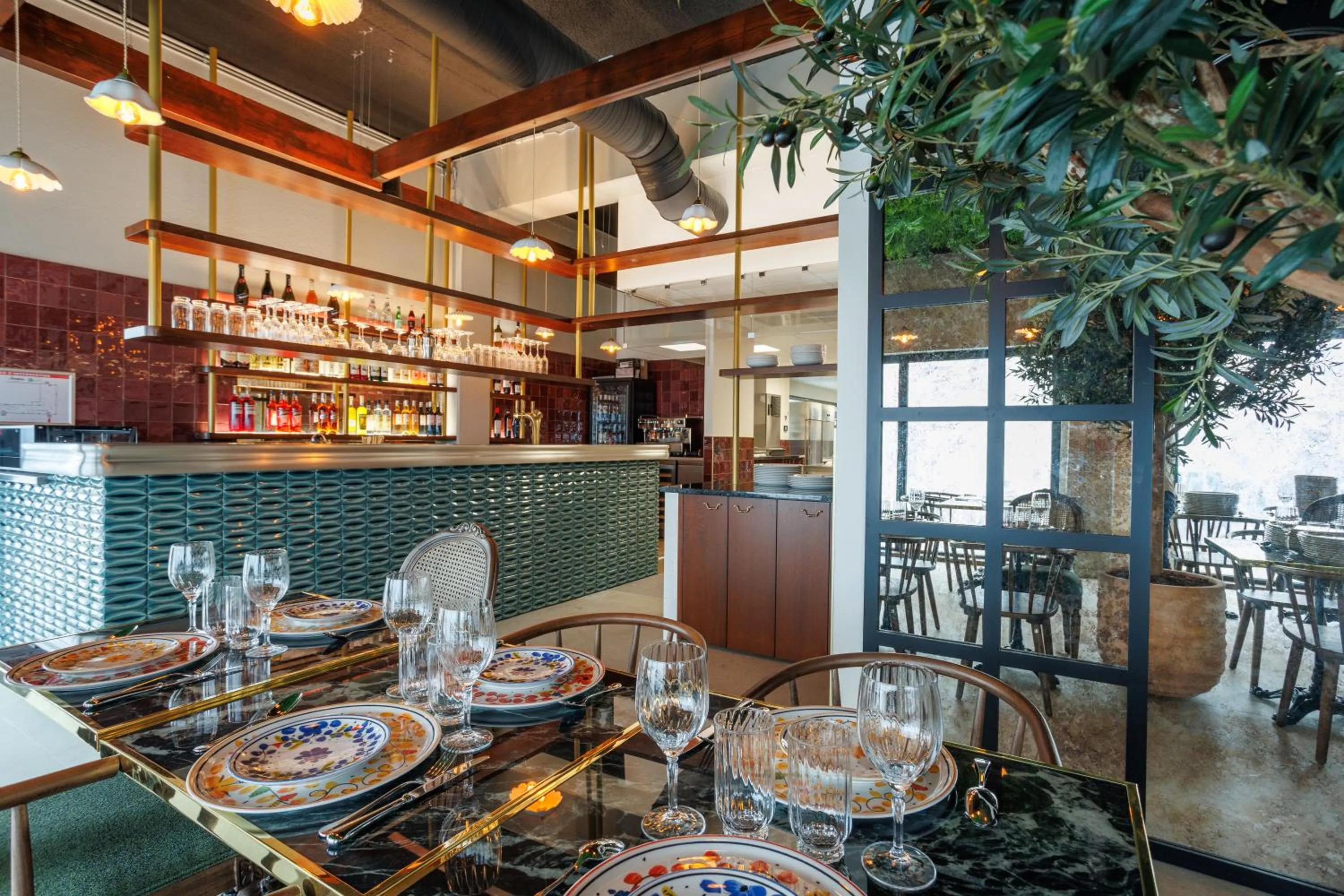 Restaurant/places to eat in B&B HOTEL Poitiers Aéroport