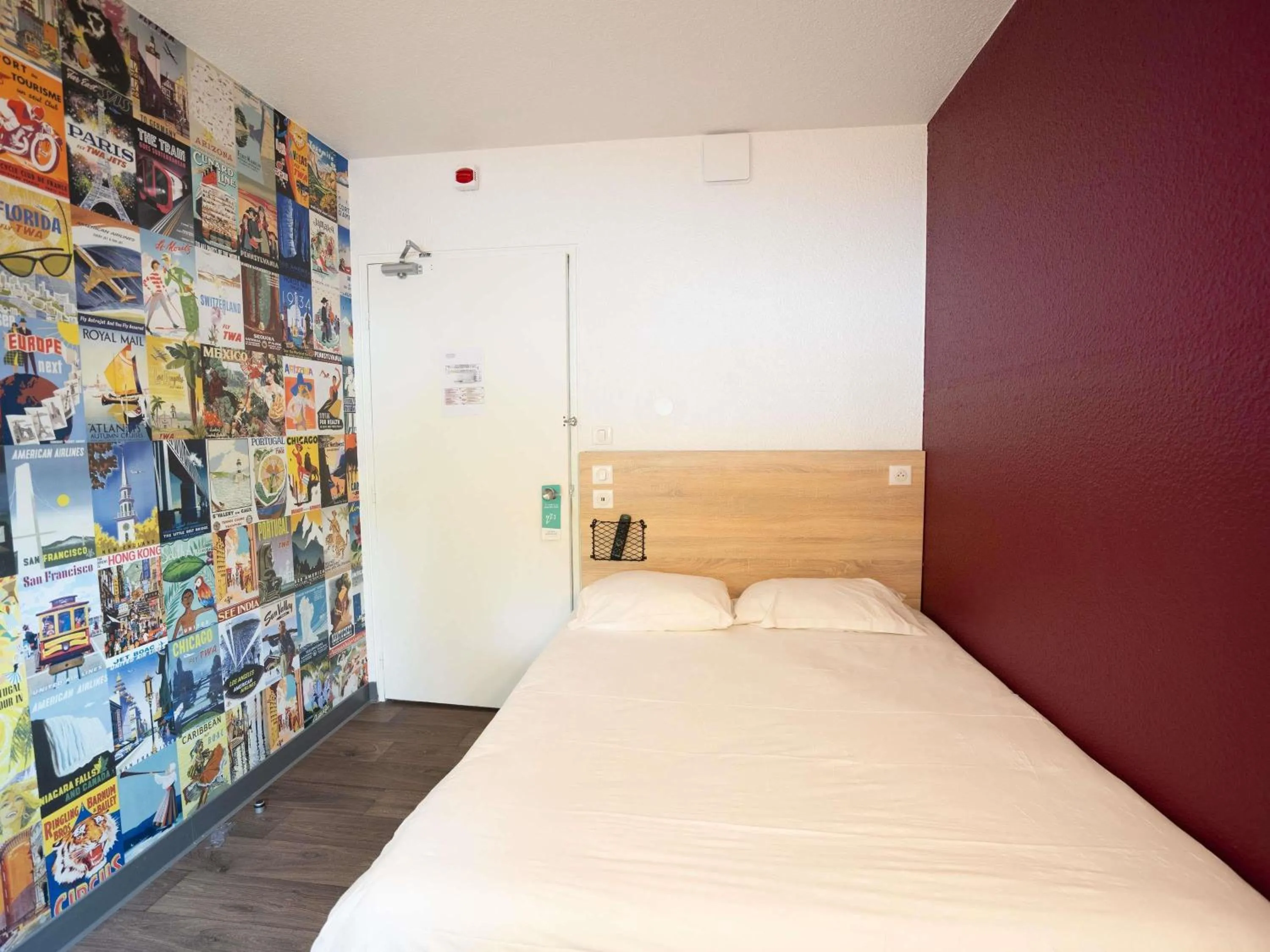 Bedroom, Bed in hotelF1 Brive Ussac