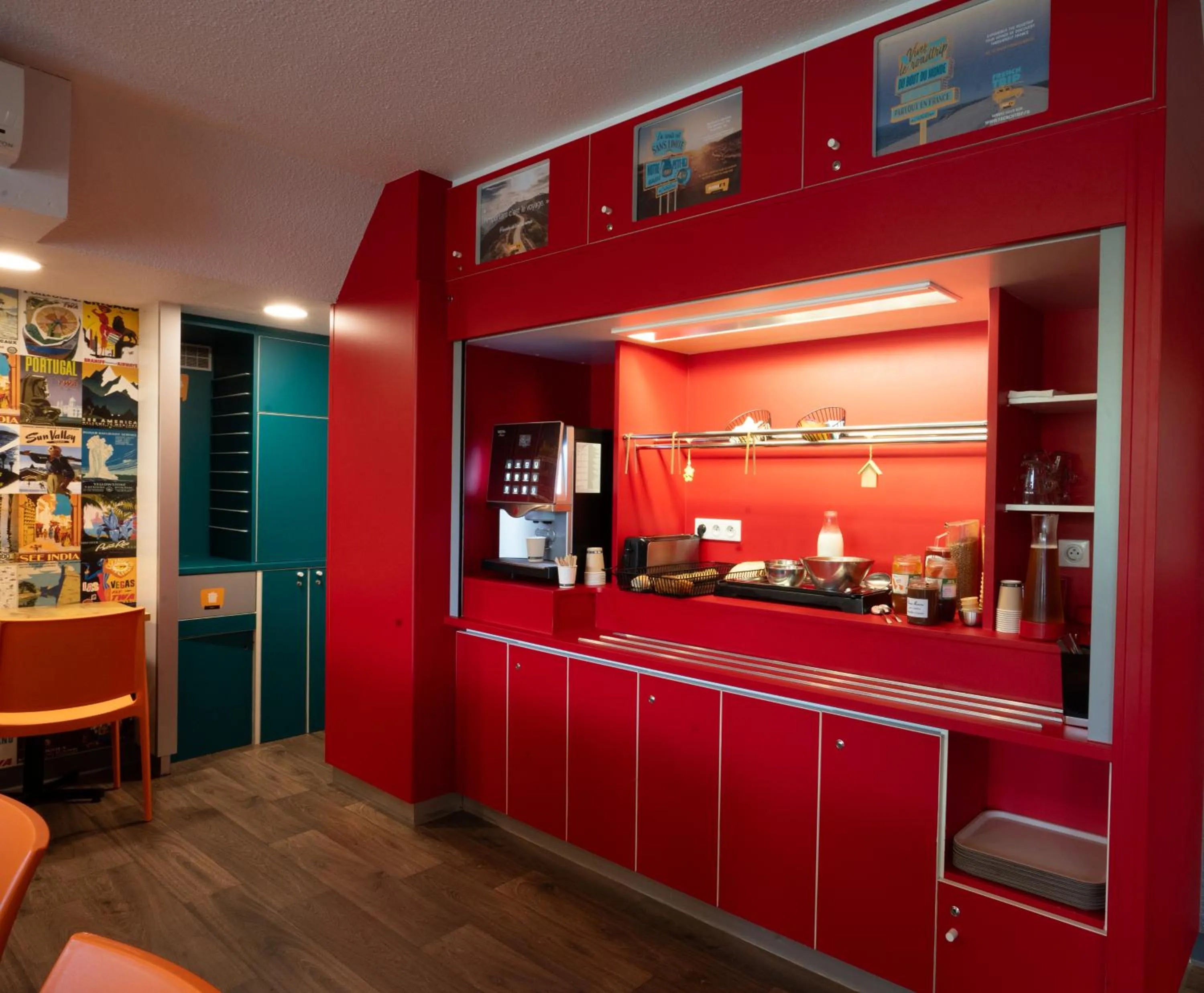 Buffet breakfast in hotelF1 Brive Ussac