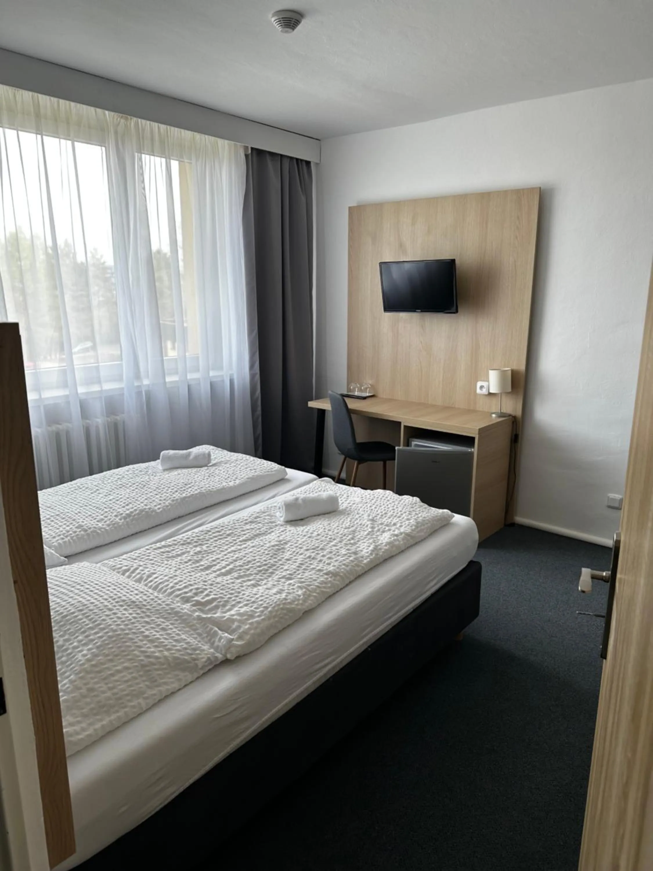 Bed in Horský hotel Jelenovská s bazénem v ceně