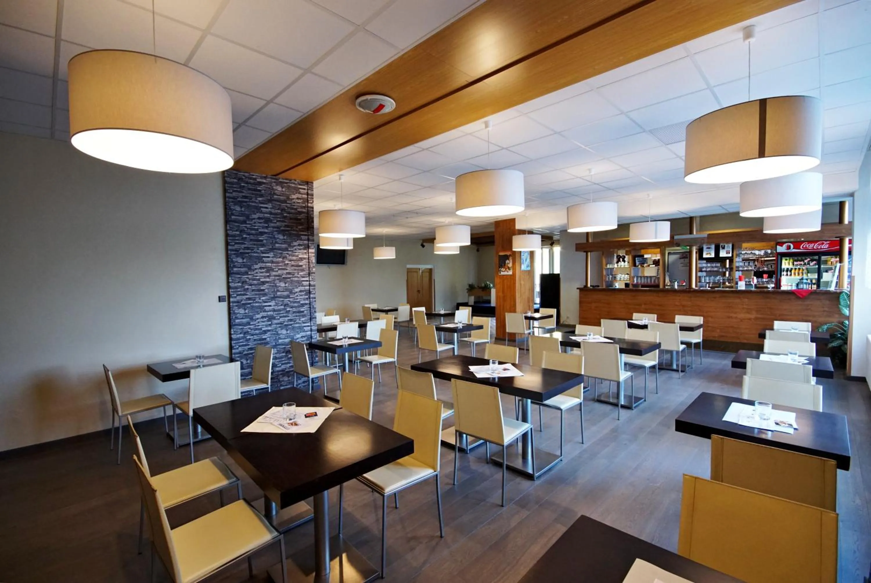 Lounge or bar in Horský hotel Jelenovská s bazénem v ceně