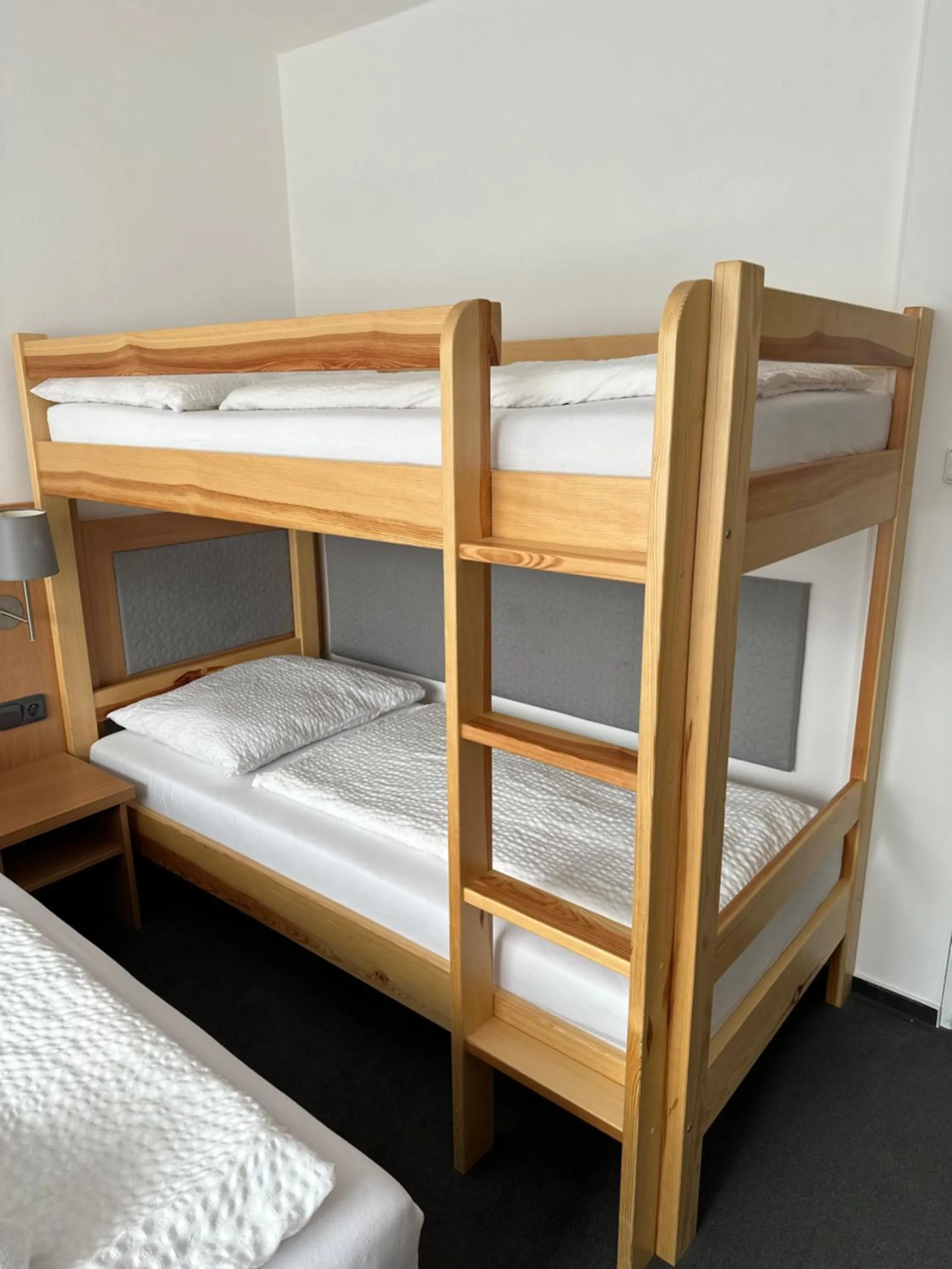 Bed in Horský hotel Jelenovská s bazénem v ceně