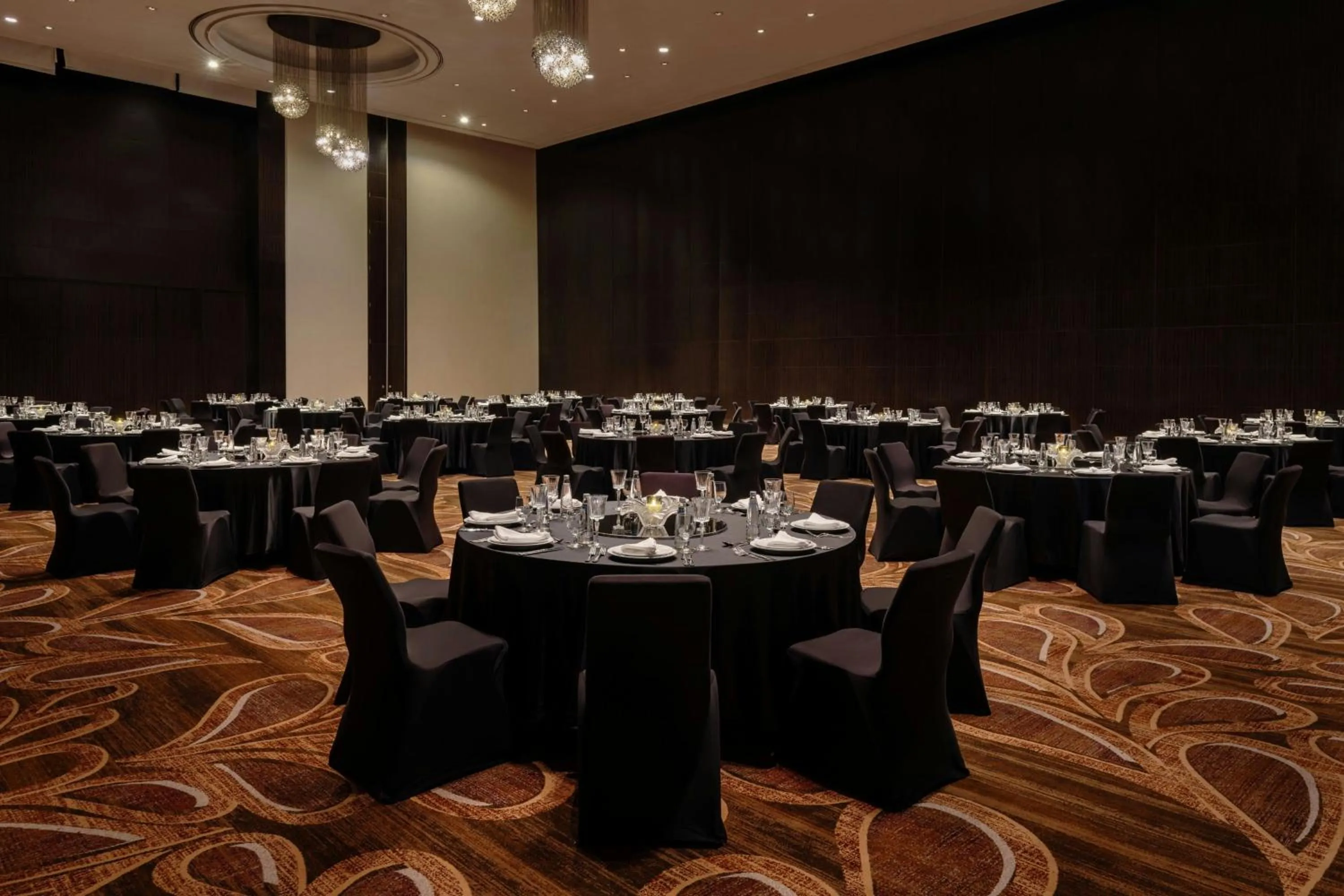 Lounge or bar in Le Méridien Dubai Hotel & Conference Centre