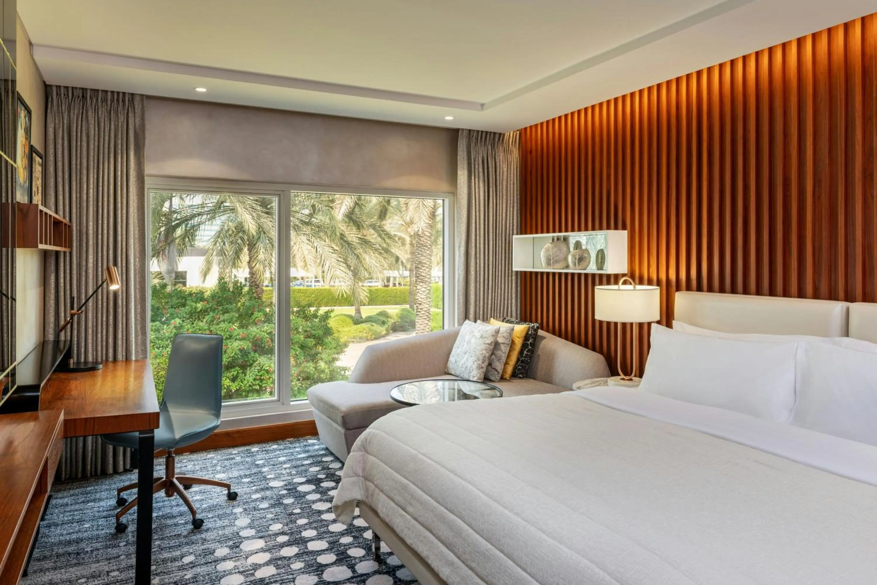 Photo of the whole room, Bed in Le Méridien Dubai Hotel & Conference Centre