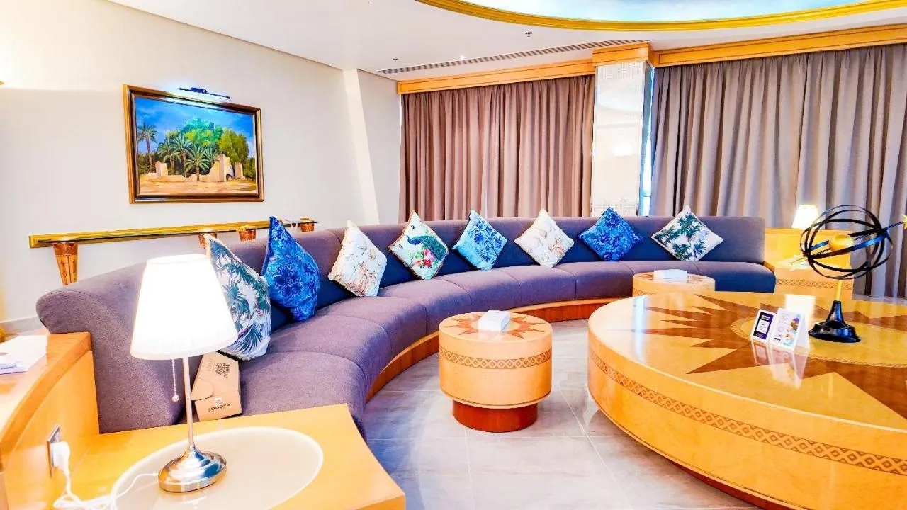 Living room in Oryx Grand Hotel Jebel Hafeet
