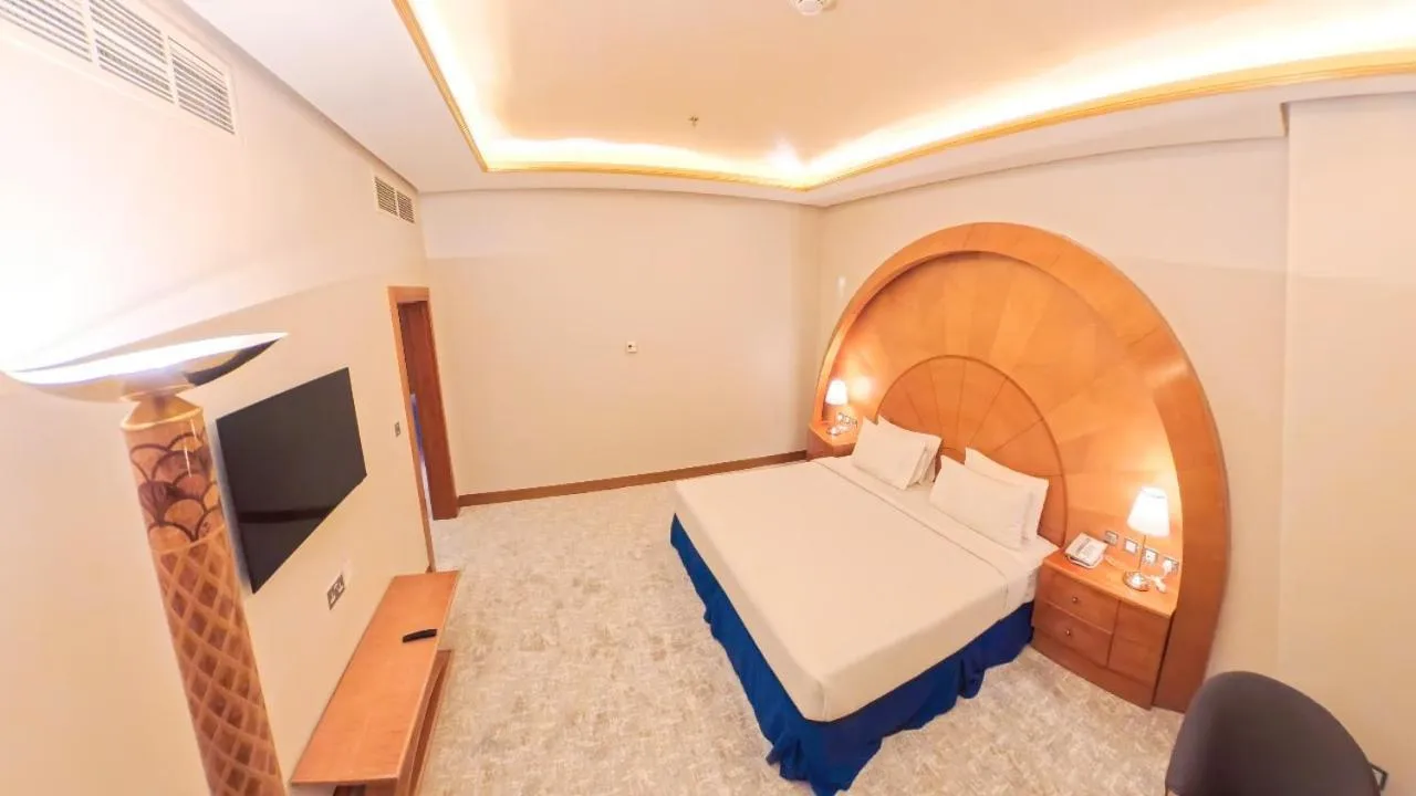 Bed in Oryx Grand Hotel Jebel Hafeet