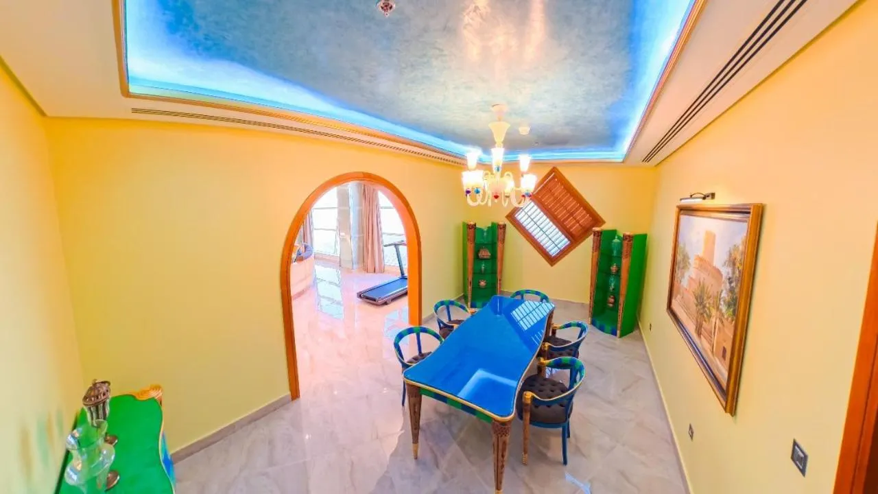 Seating area in Oryx Grand Hotel Jebel Hafeet