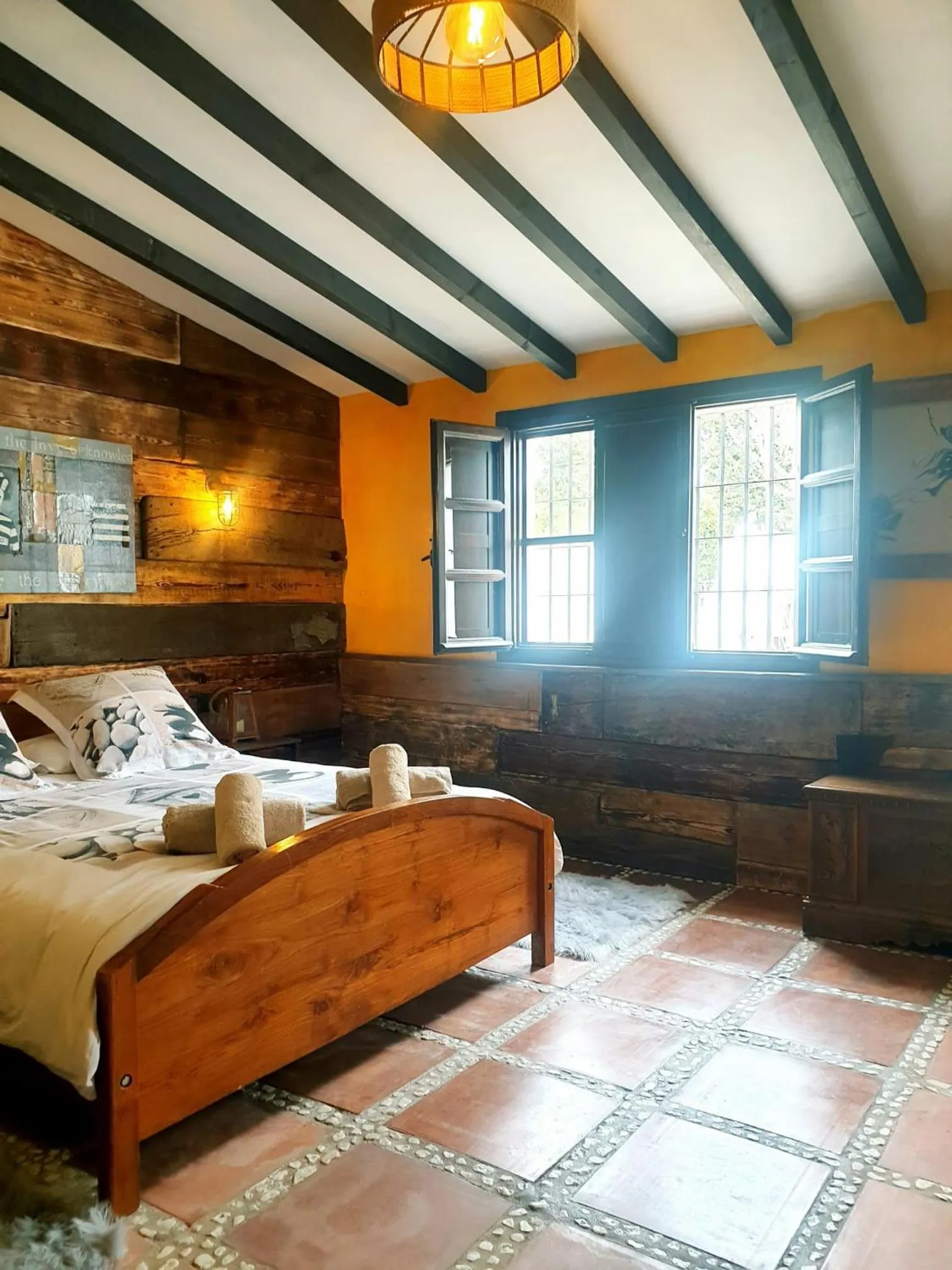 Photo of the whole room, Bed in Cortijo Boutique Marbella