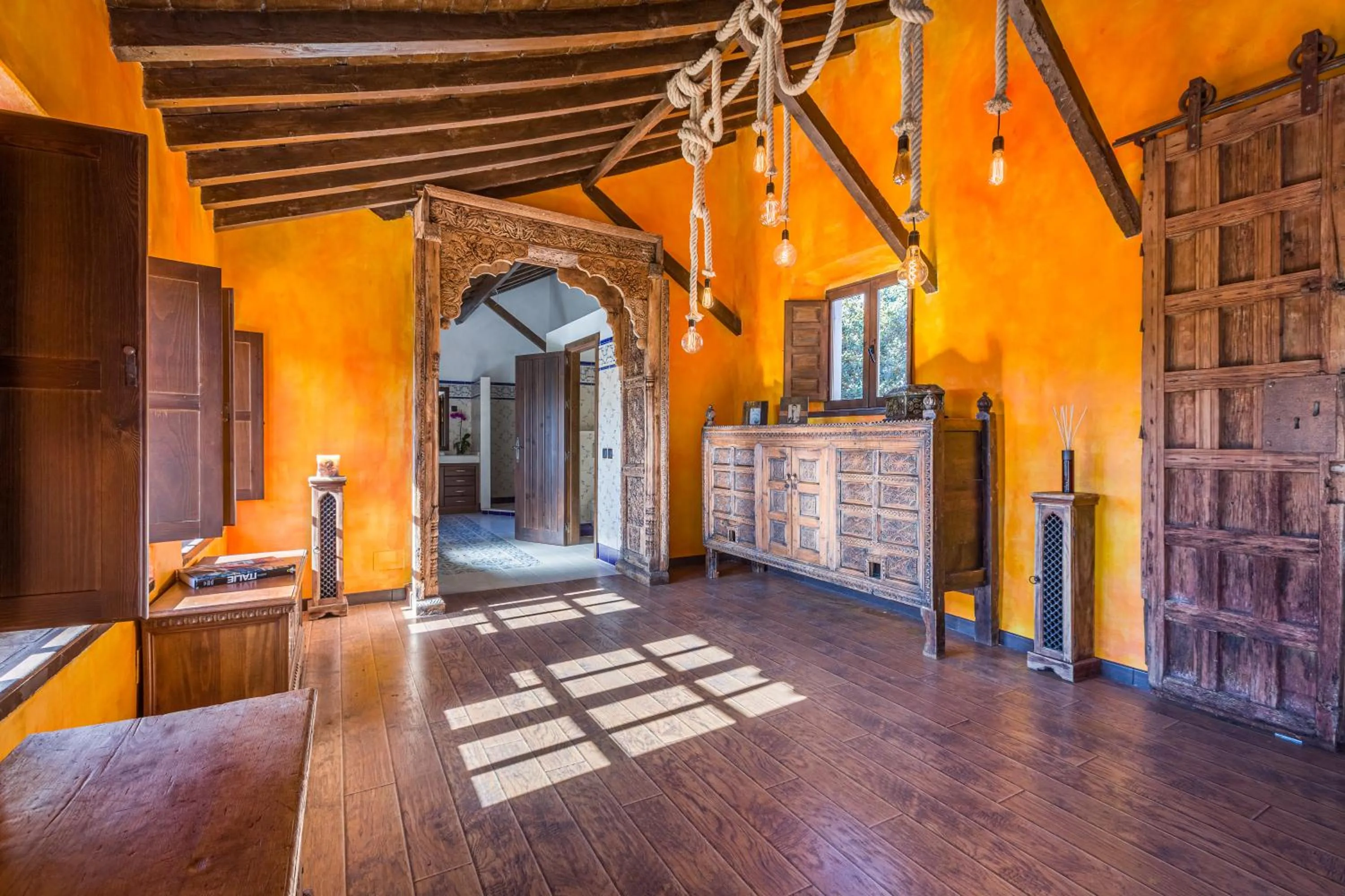 Photo of the whole room in Cortijo Boutique Marbella