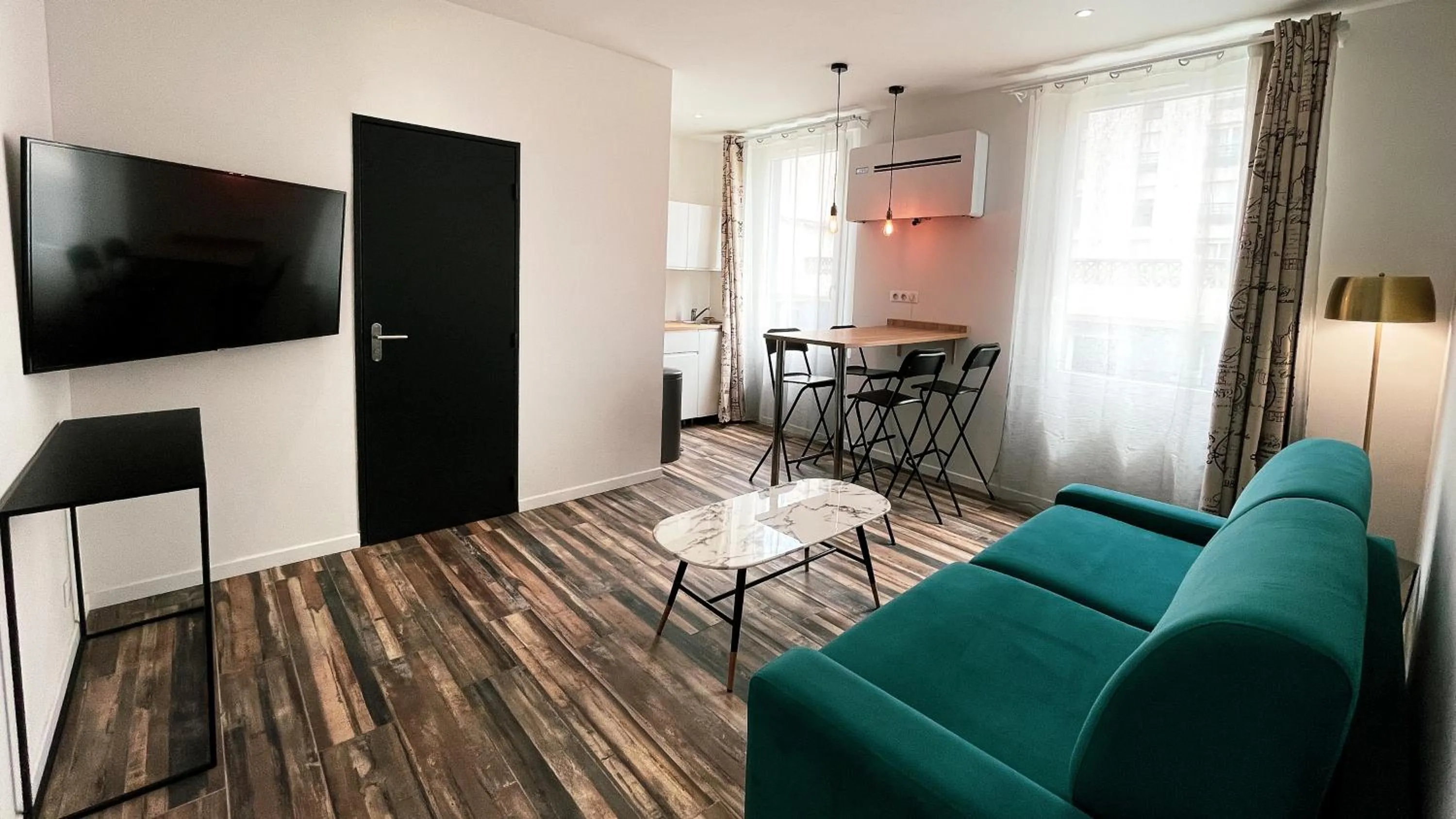 Living room in Kyriad Marseille Blancarde - Timone