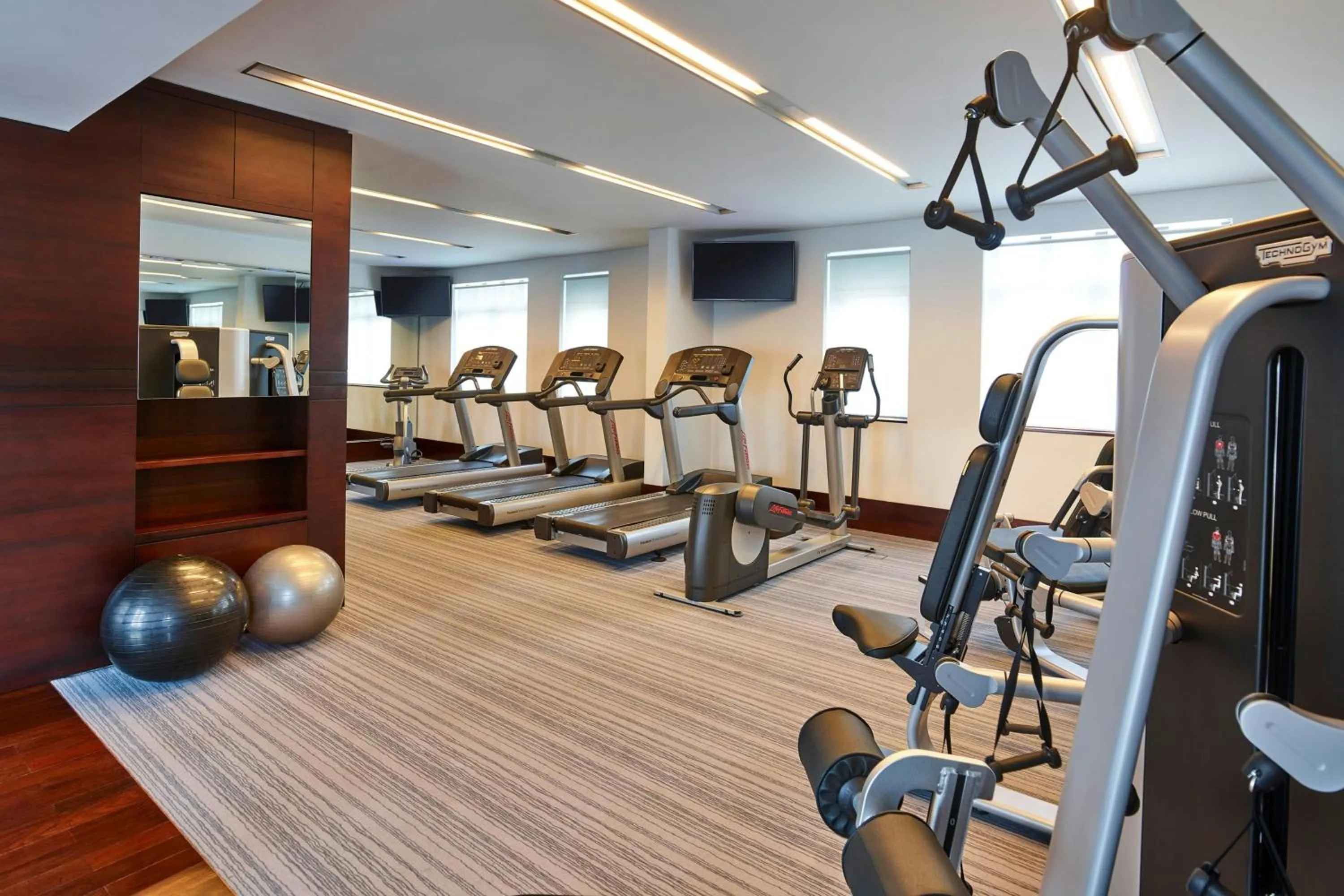 Fitness centre/facilities in The Heritage Hotel, Autograph Collection, Downtown Dubai