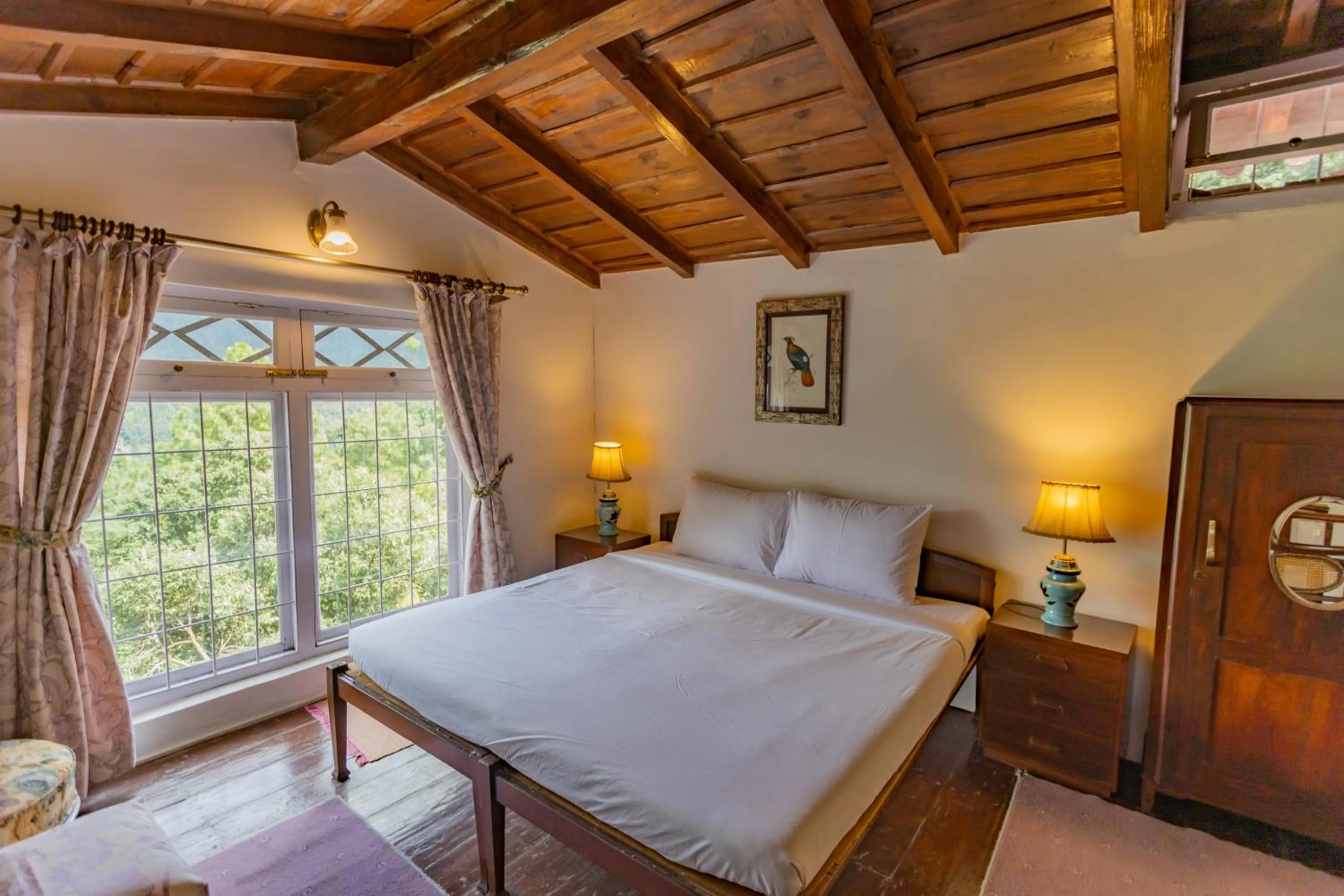 Bedroom, Bed in Seclude Ramgarh Taradale