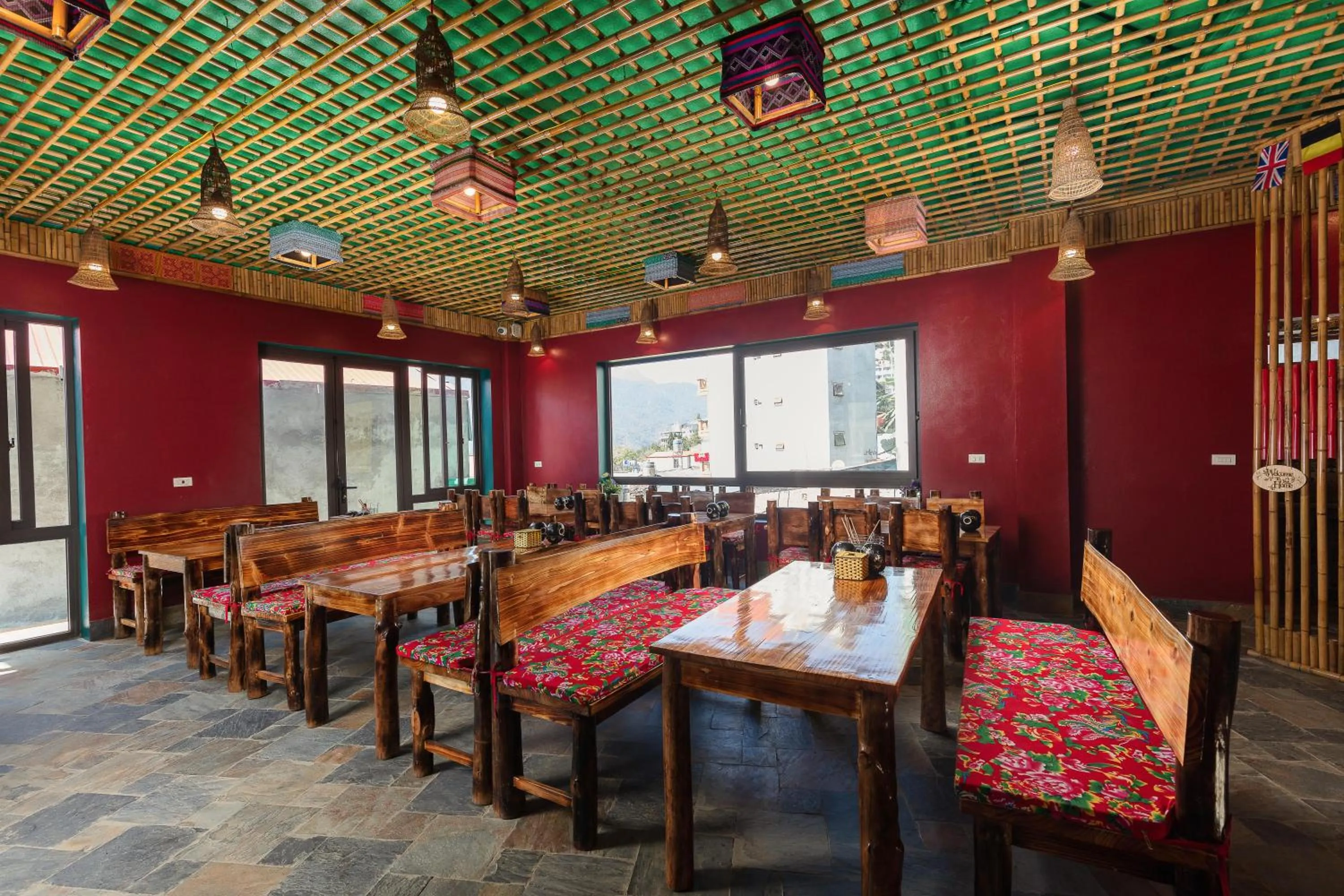 Restaurant/places to eat in Mega View Homestay