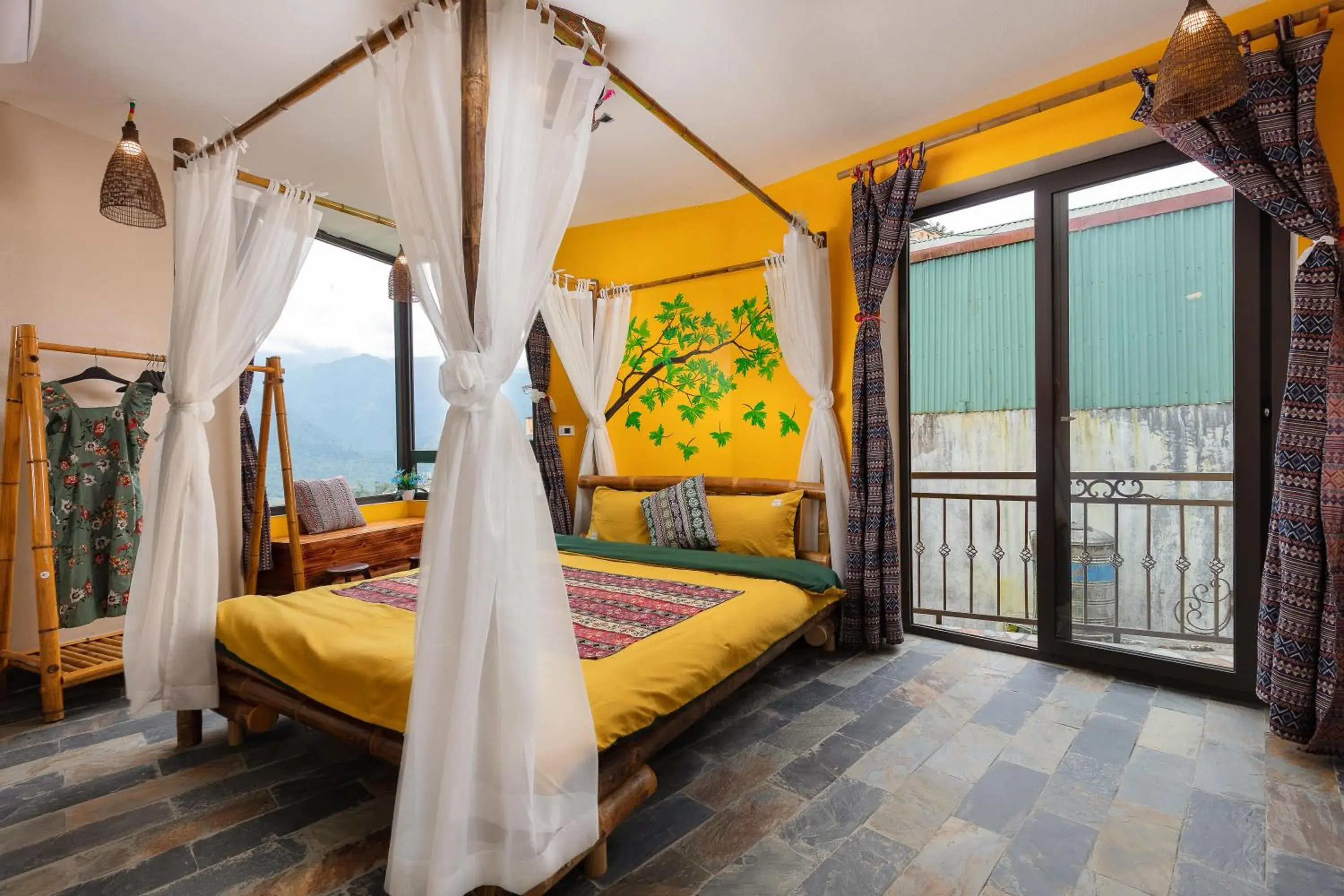 Deluxe Queen Room - single occupancy in Mega View Homestay Deluxe Queen Room - single occupancy in Mega View Homestay