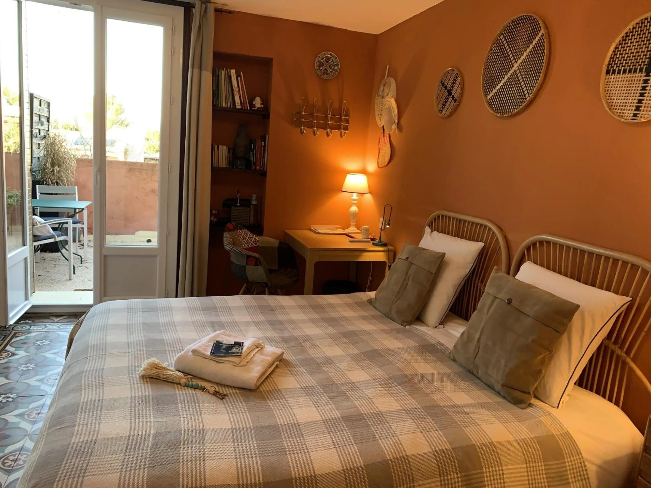 Bedroom, Bed in Chambre d'Hôtes Lo Componaïro