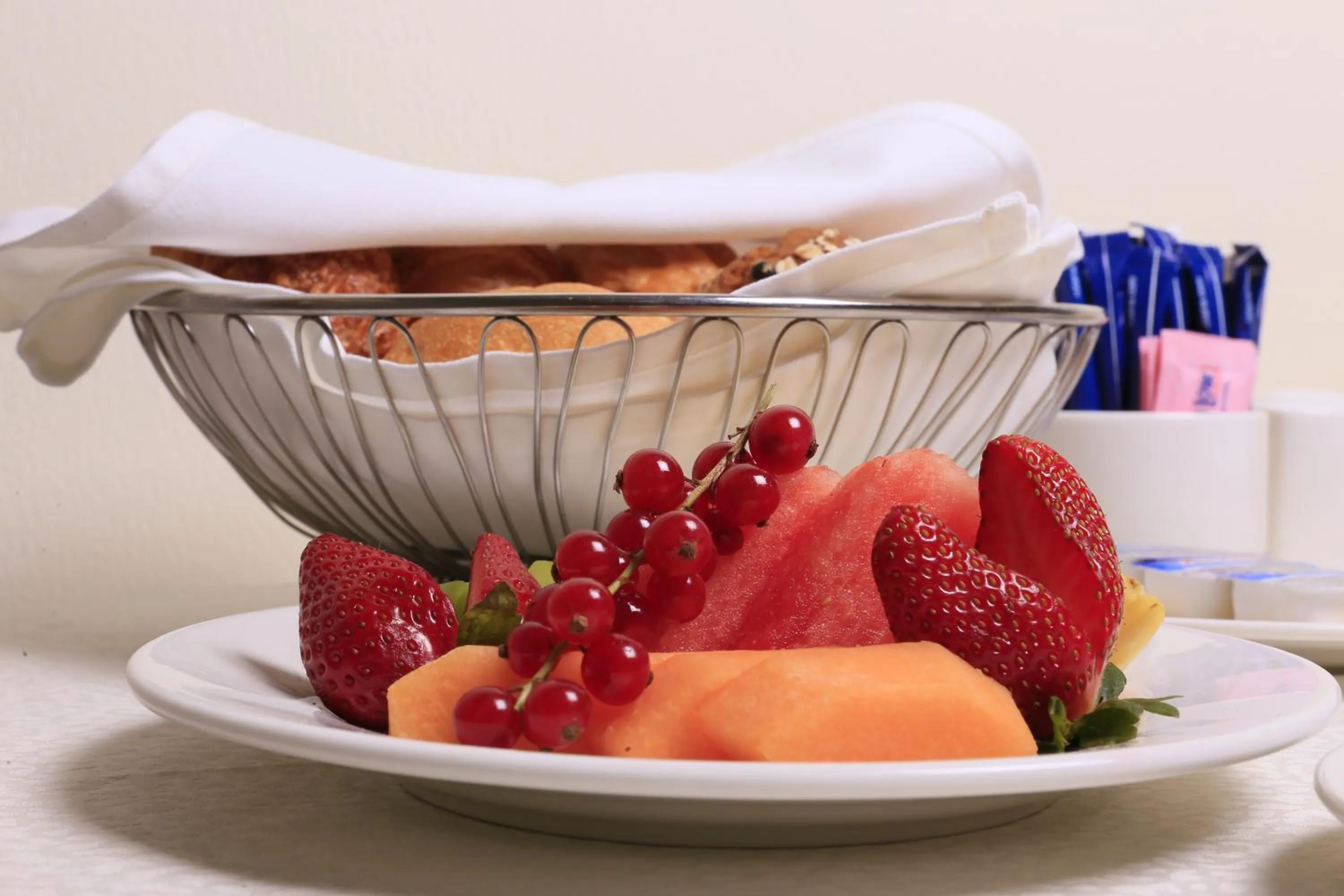 Food in J5 Hotels – Port Saeed