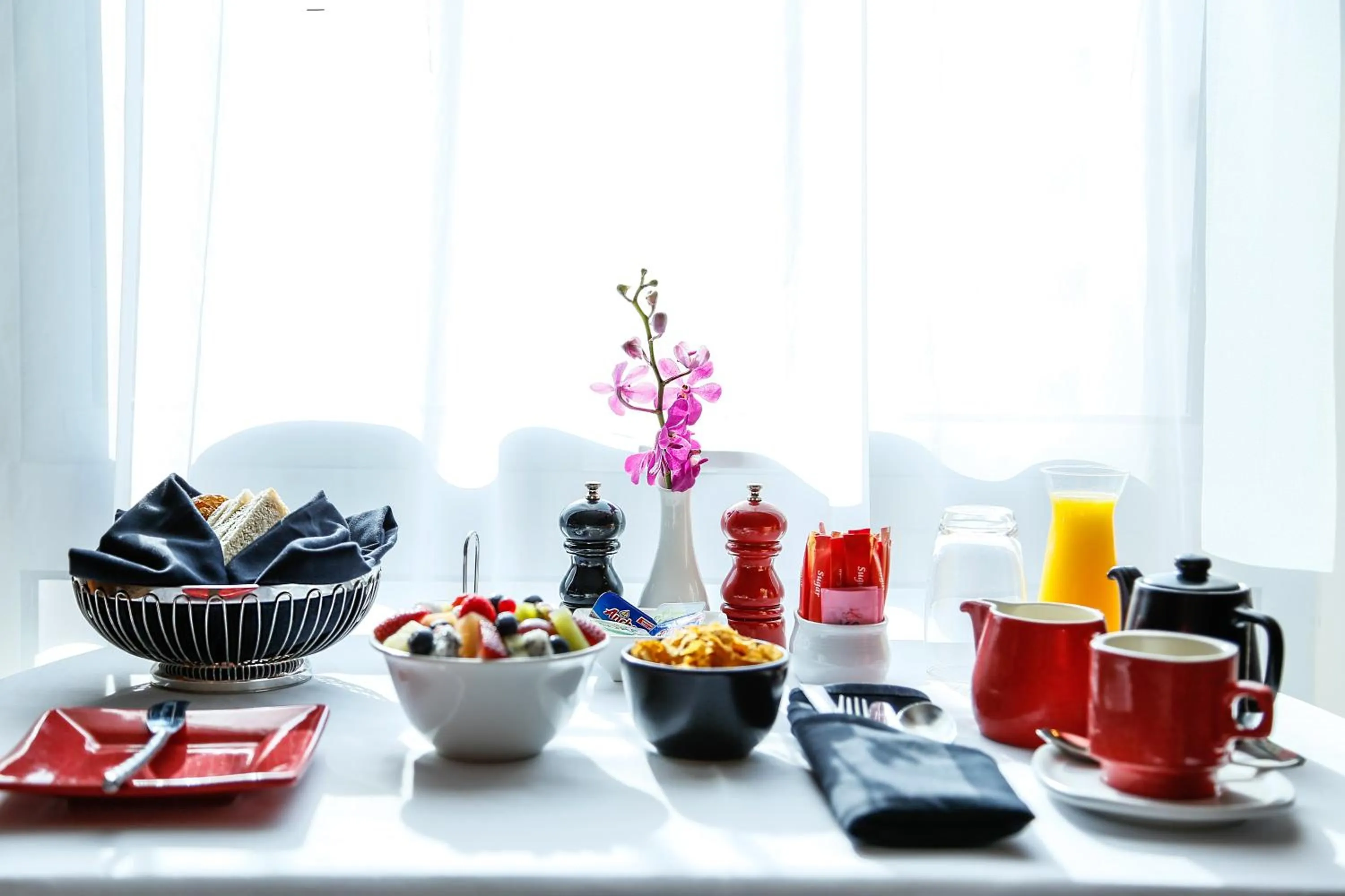 Food and drinks in J5 RIMAL Hotel Apartments