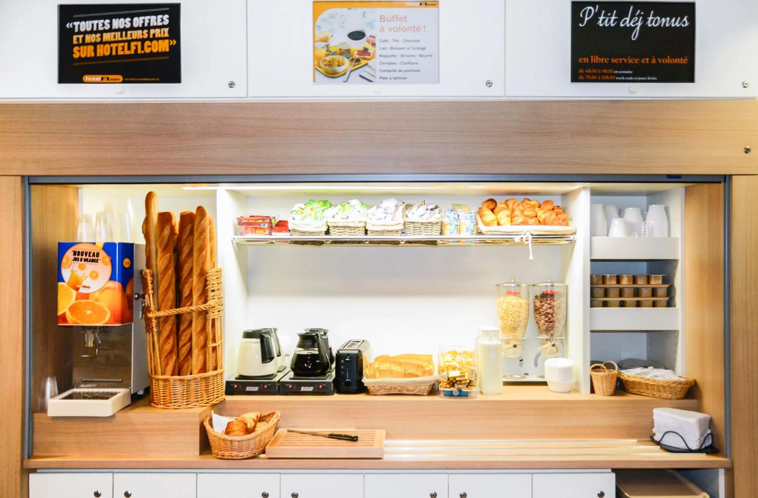 Restaurant/places to eat in hotelF1 Béziers Est