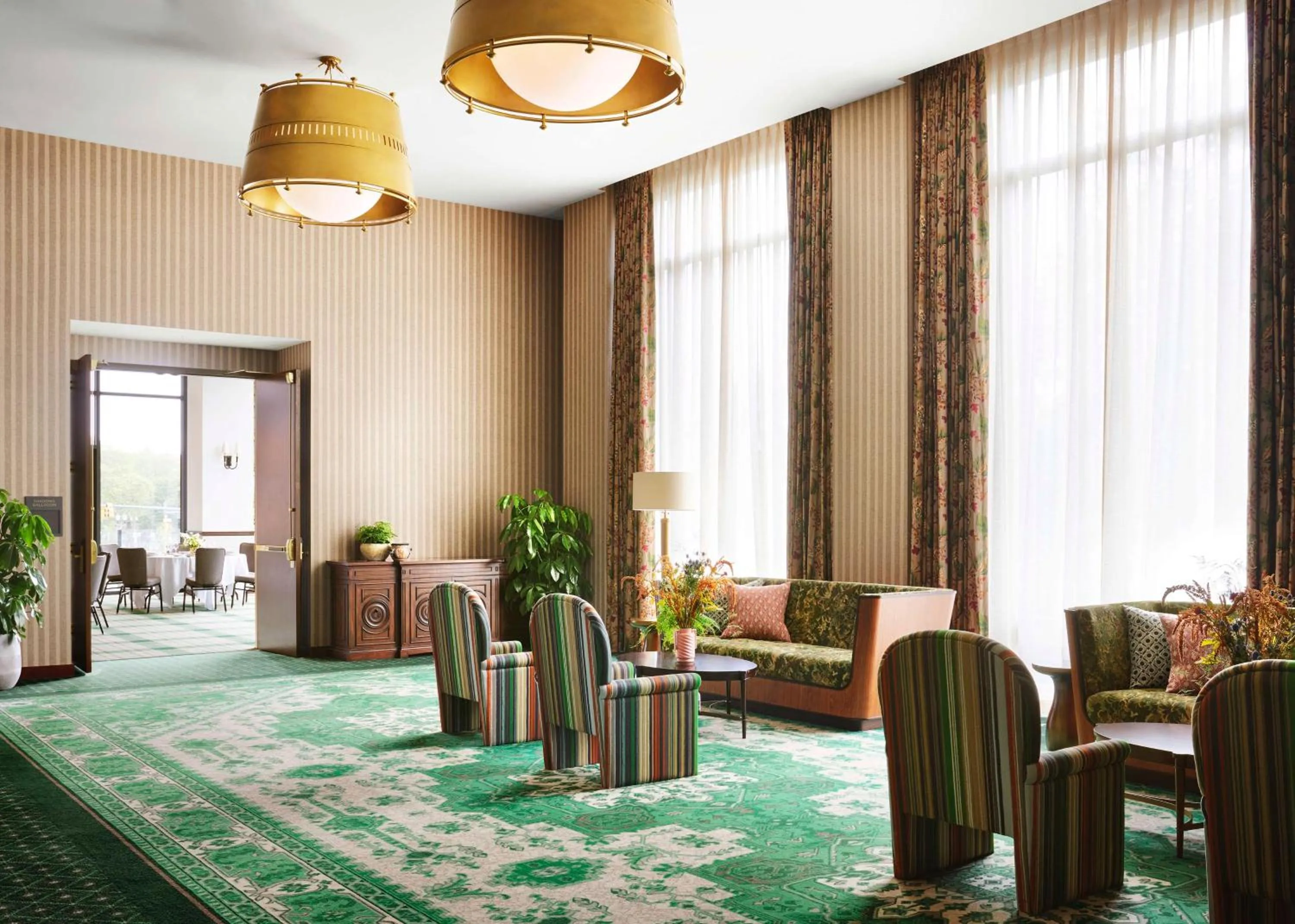 Lobby or reception in Graduate by Hilton East Lansing