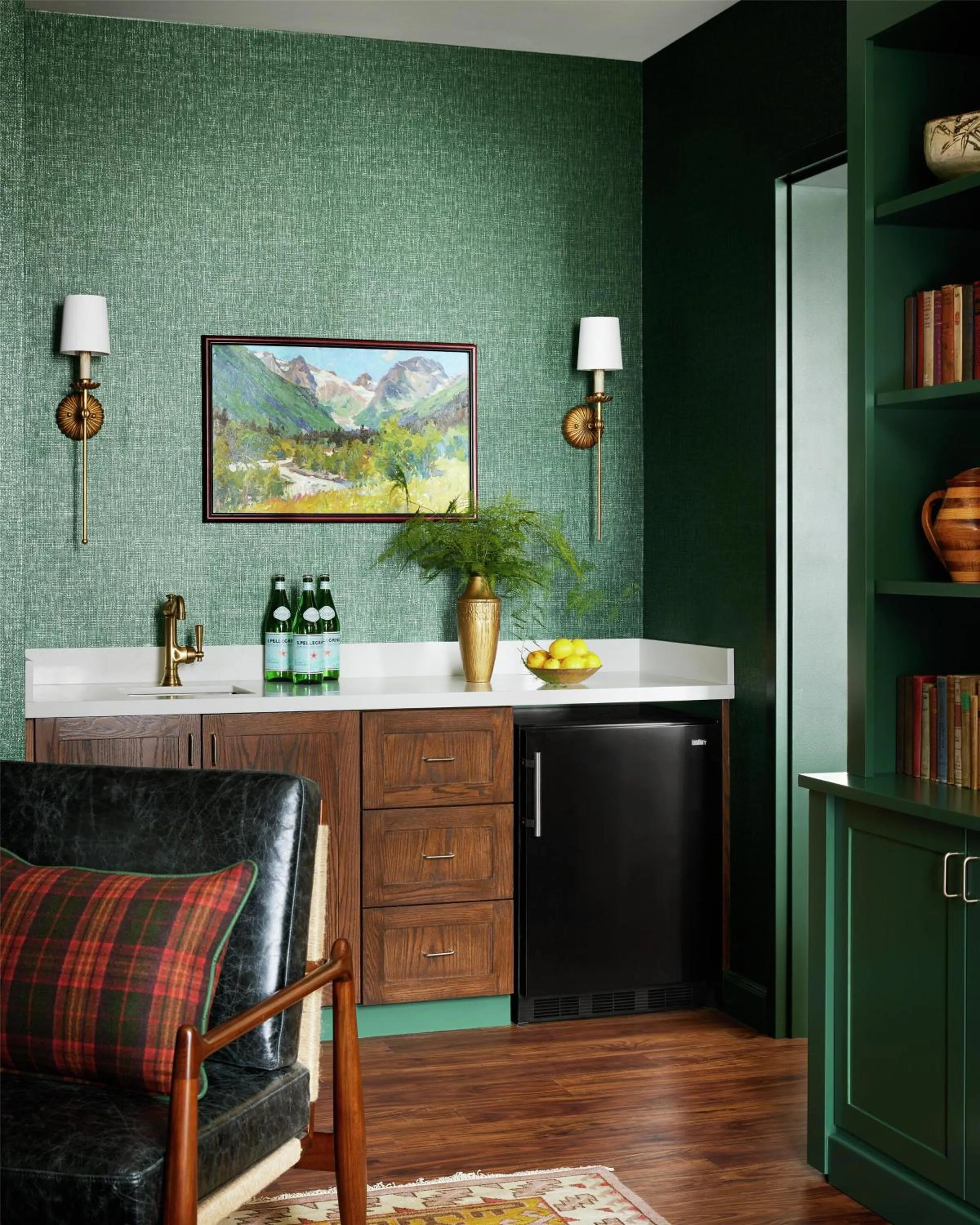 Kitchen or kitchenette in Graduate by Hilton East Lansing