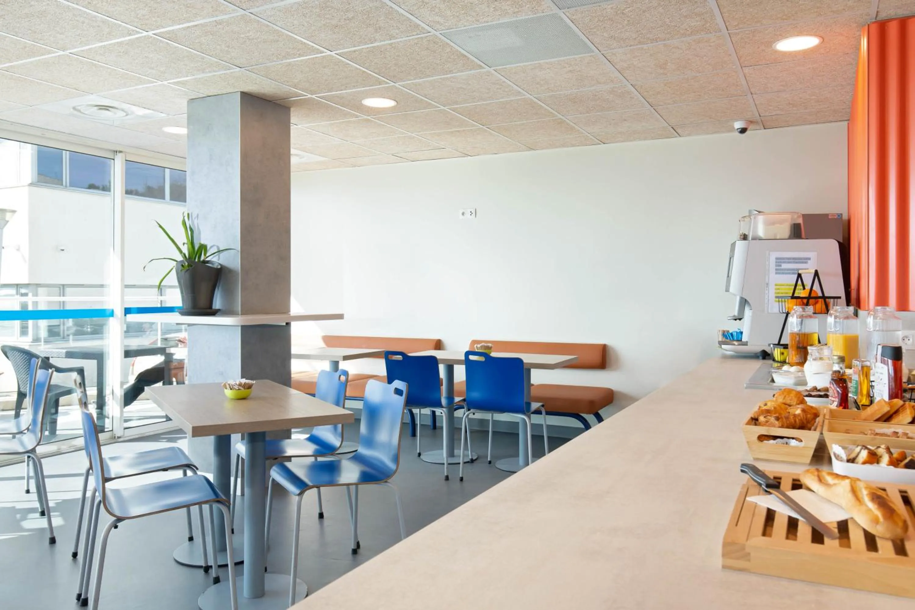 Breakfast in ibis budget Marseille L'Estaque