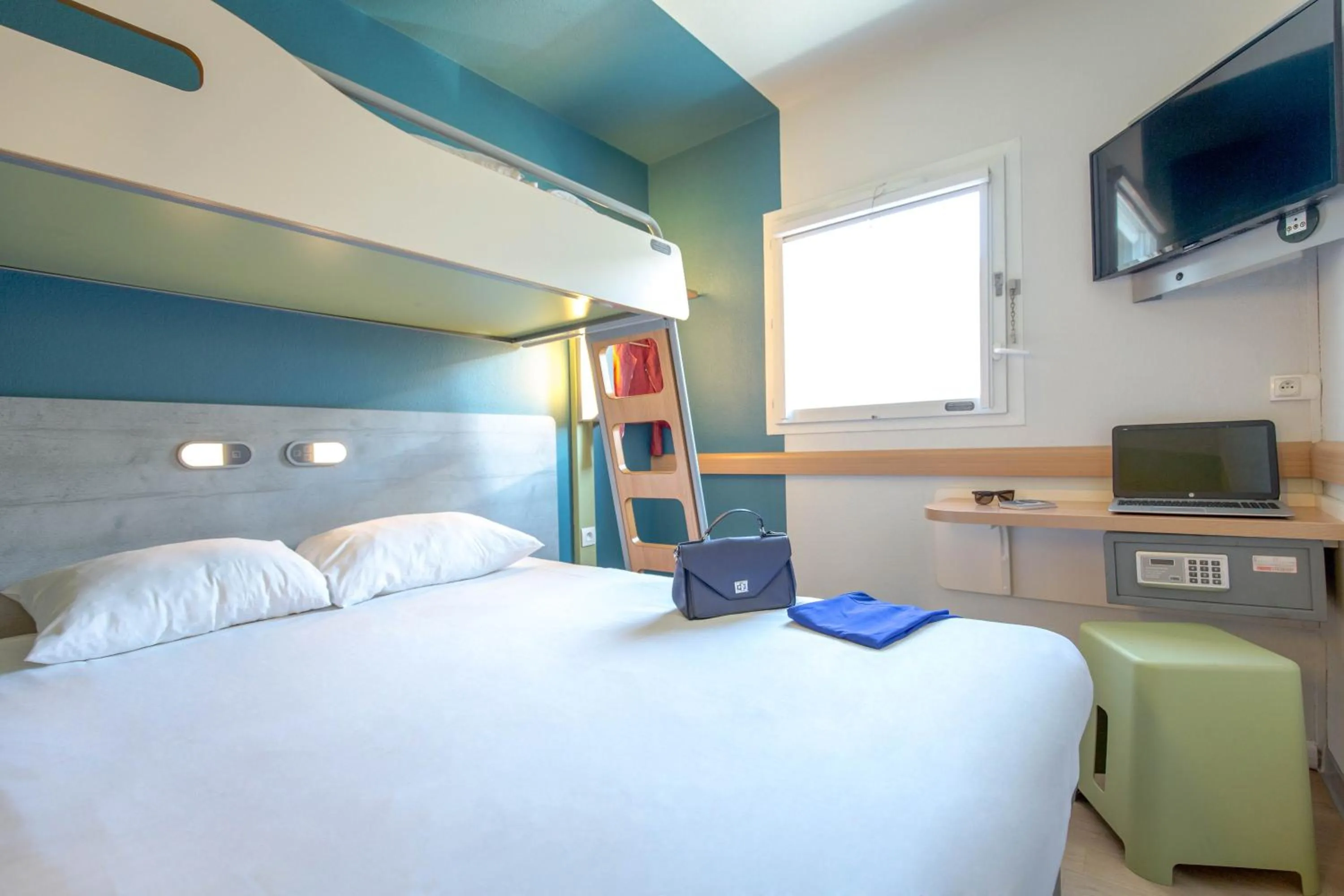 bunk bed, Bed in ibis budget Marseille L'Estaque