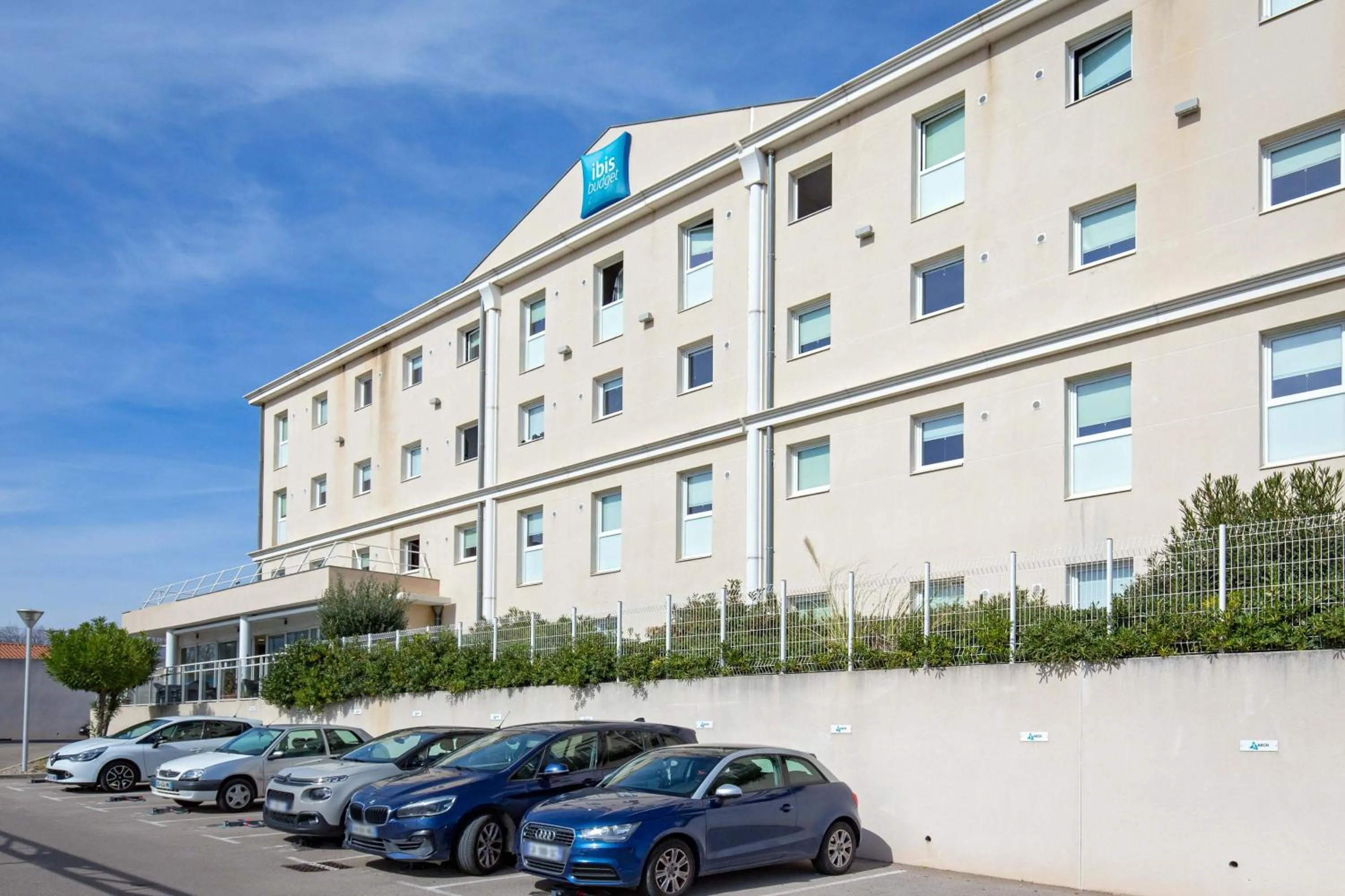 Property building in ibis budget Marseille L'Estaque
