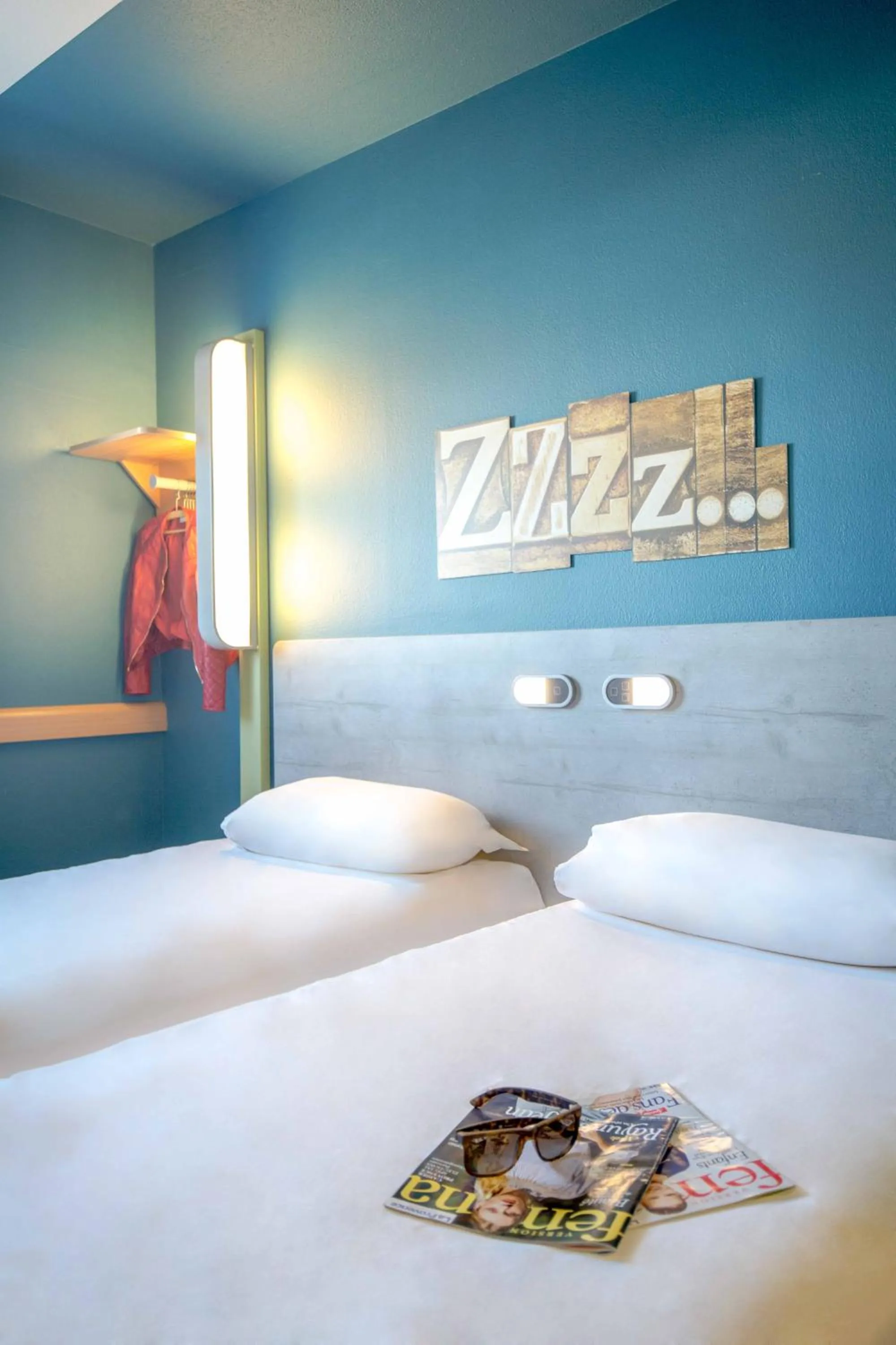 Bed in ibis budget Marseille L'Estaque