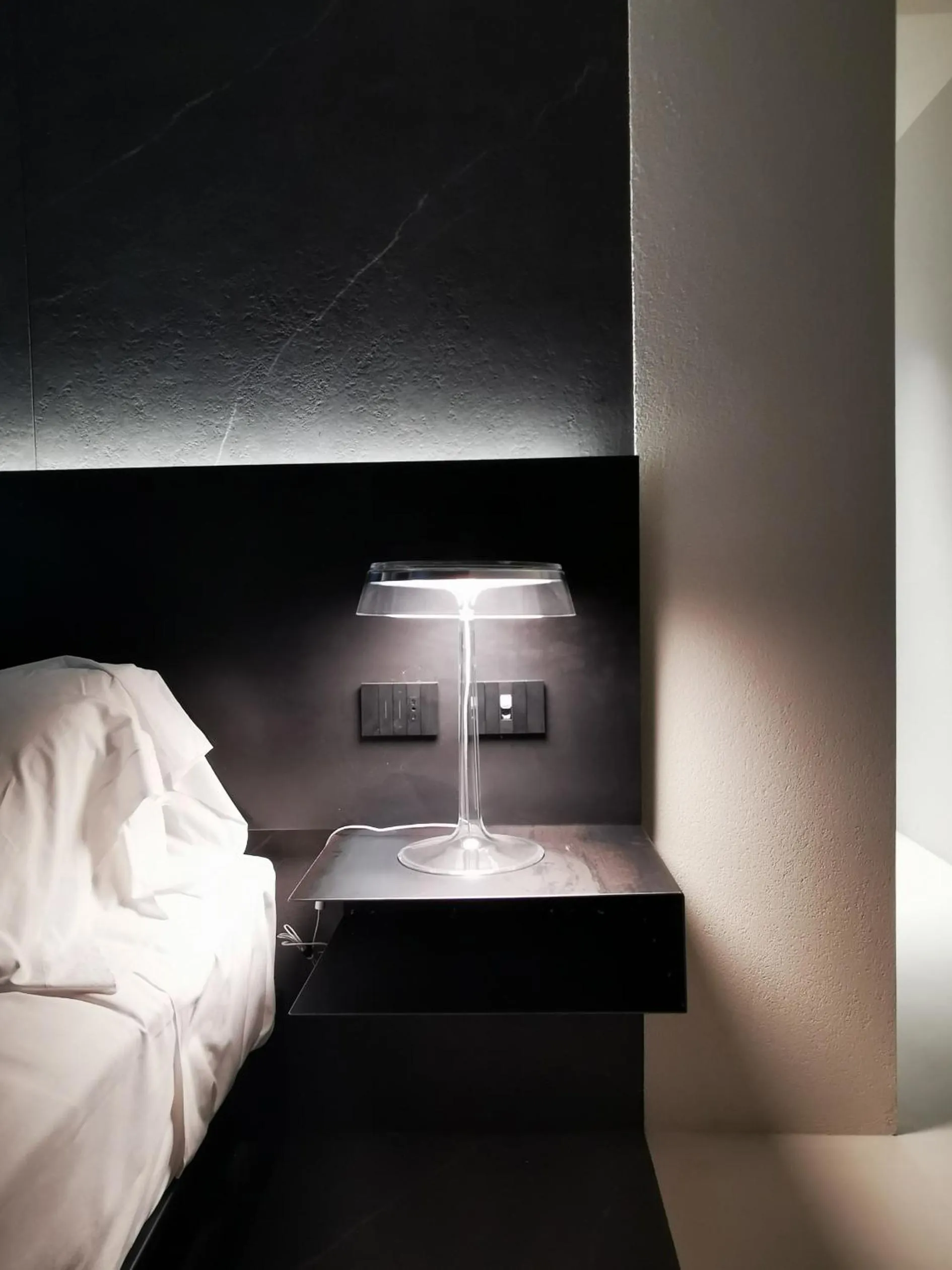 Property building, Bed in Meo Design Suites & Spa