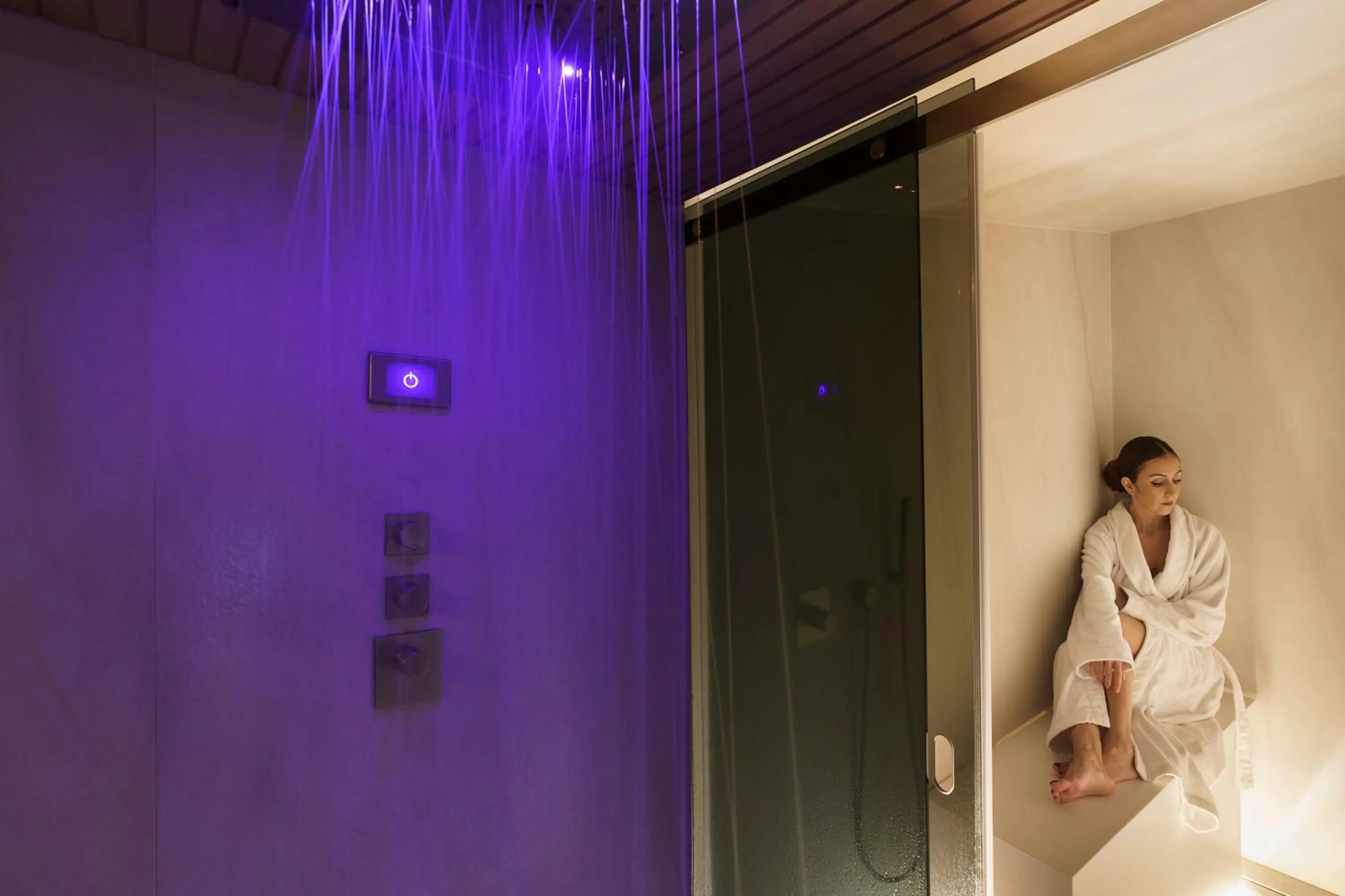 Sauna in Meo Design Suites & Spa