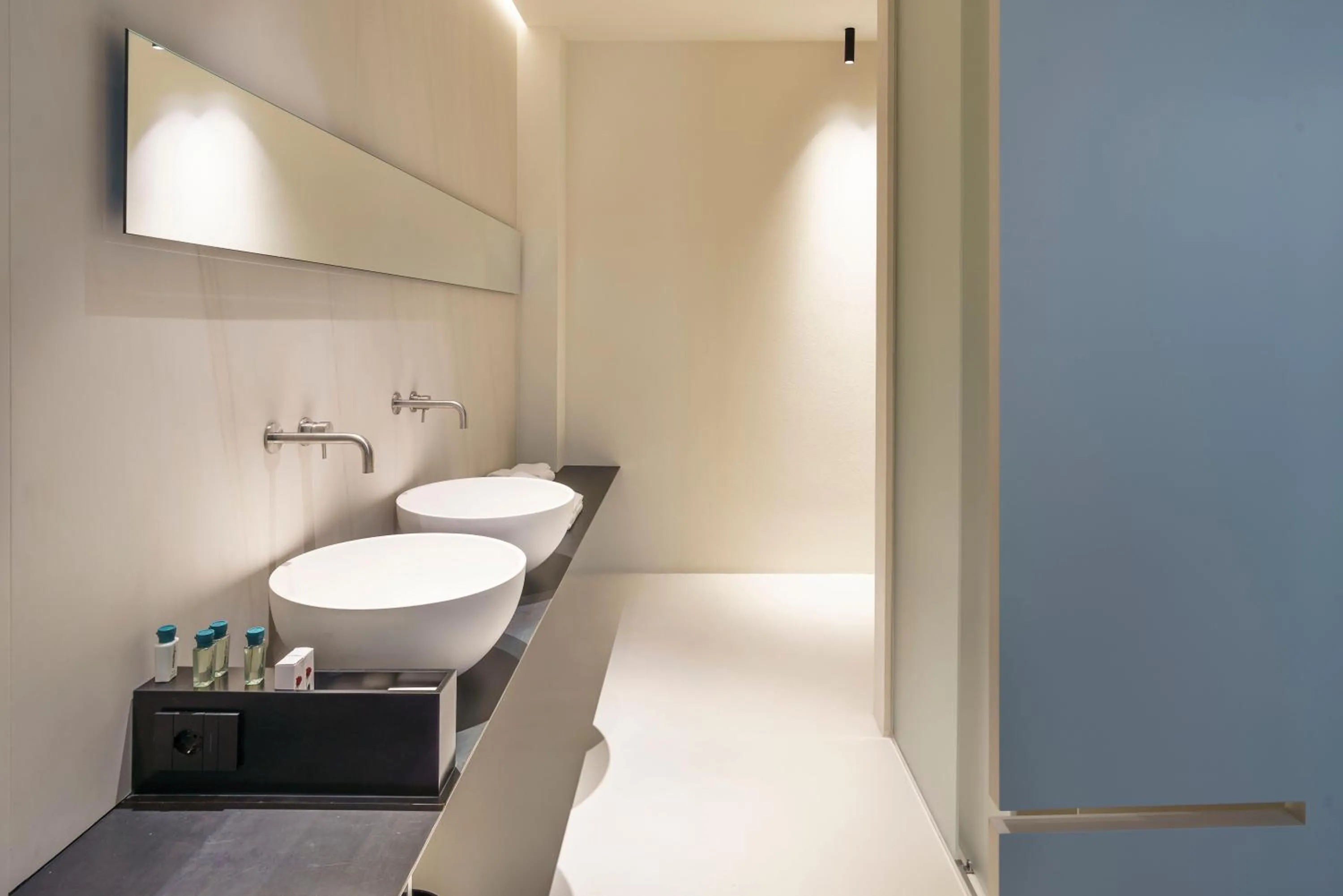 Shower in Meo Design Suites & Spa