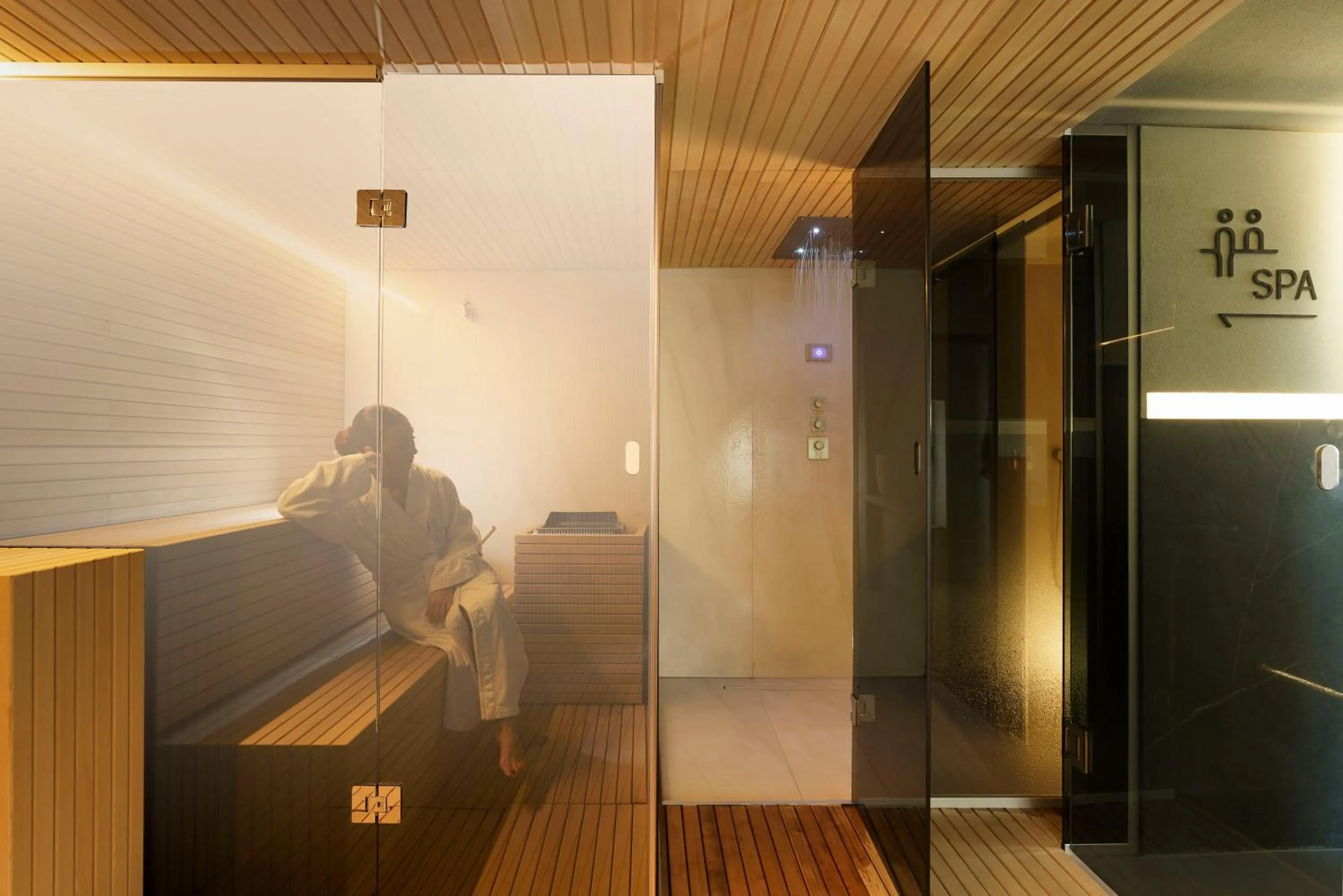 Sauna in Meo Design Suites & Spa