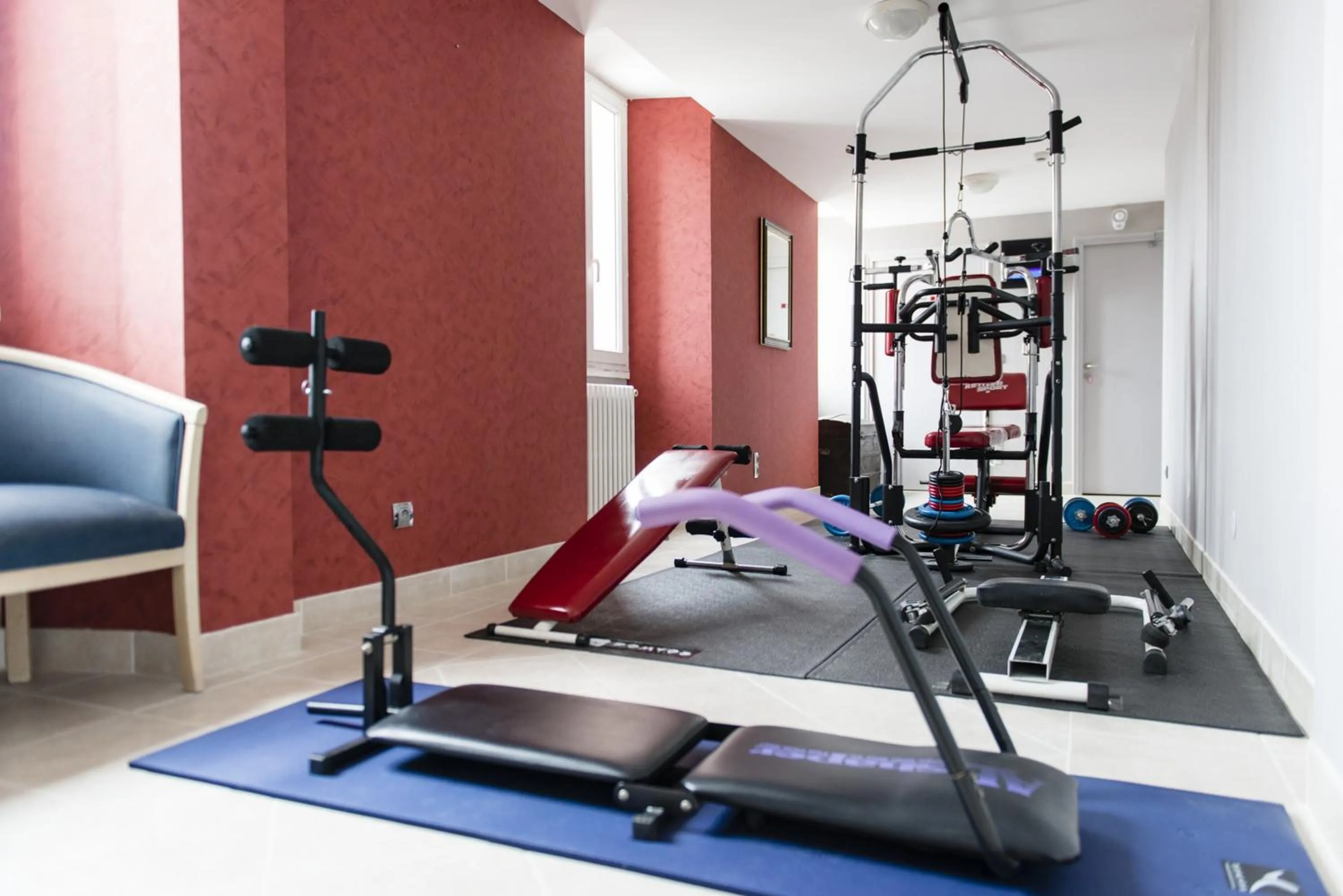 Fitness centre/facilities in Hôtel Le Tivoli