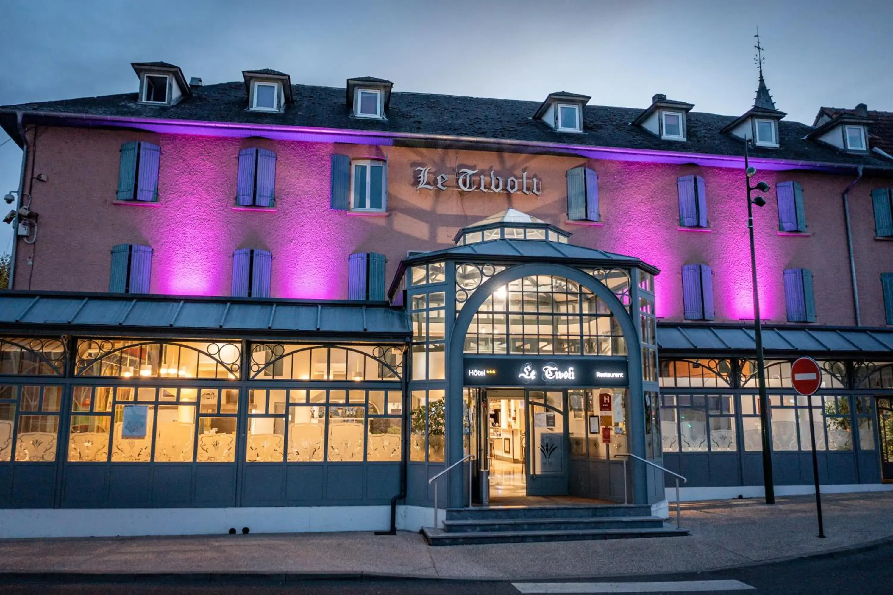 Hôtel Le Tivoli Hôtel Le Tivoli