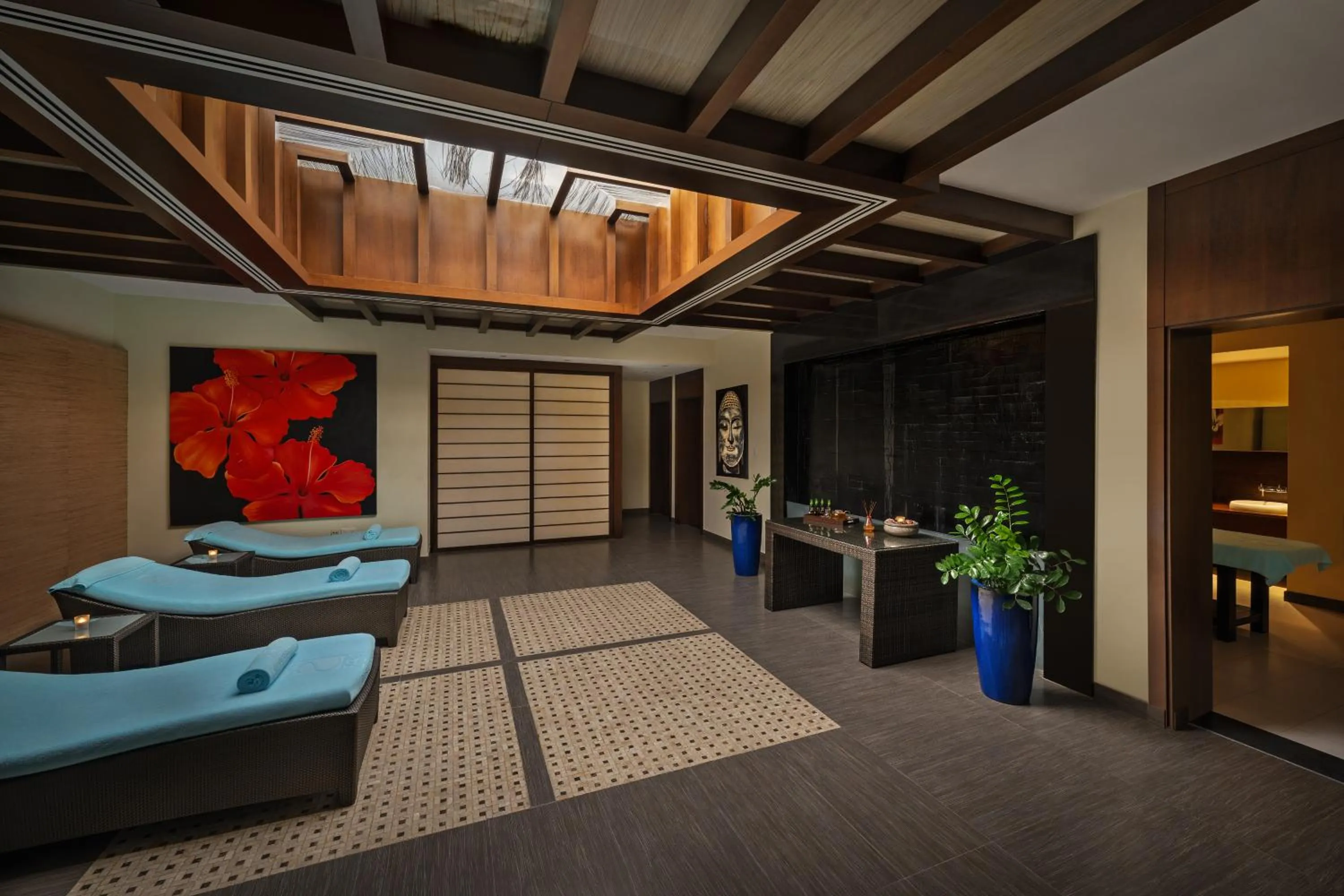 Spa and wellness centre/facilities in Fujairah Rotana Resort & Spa - Al Aqah Beach