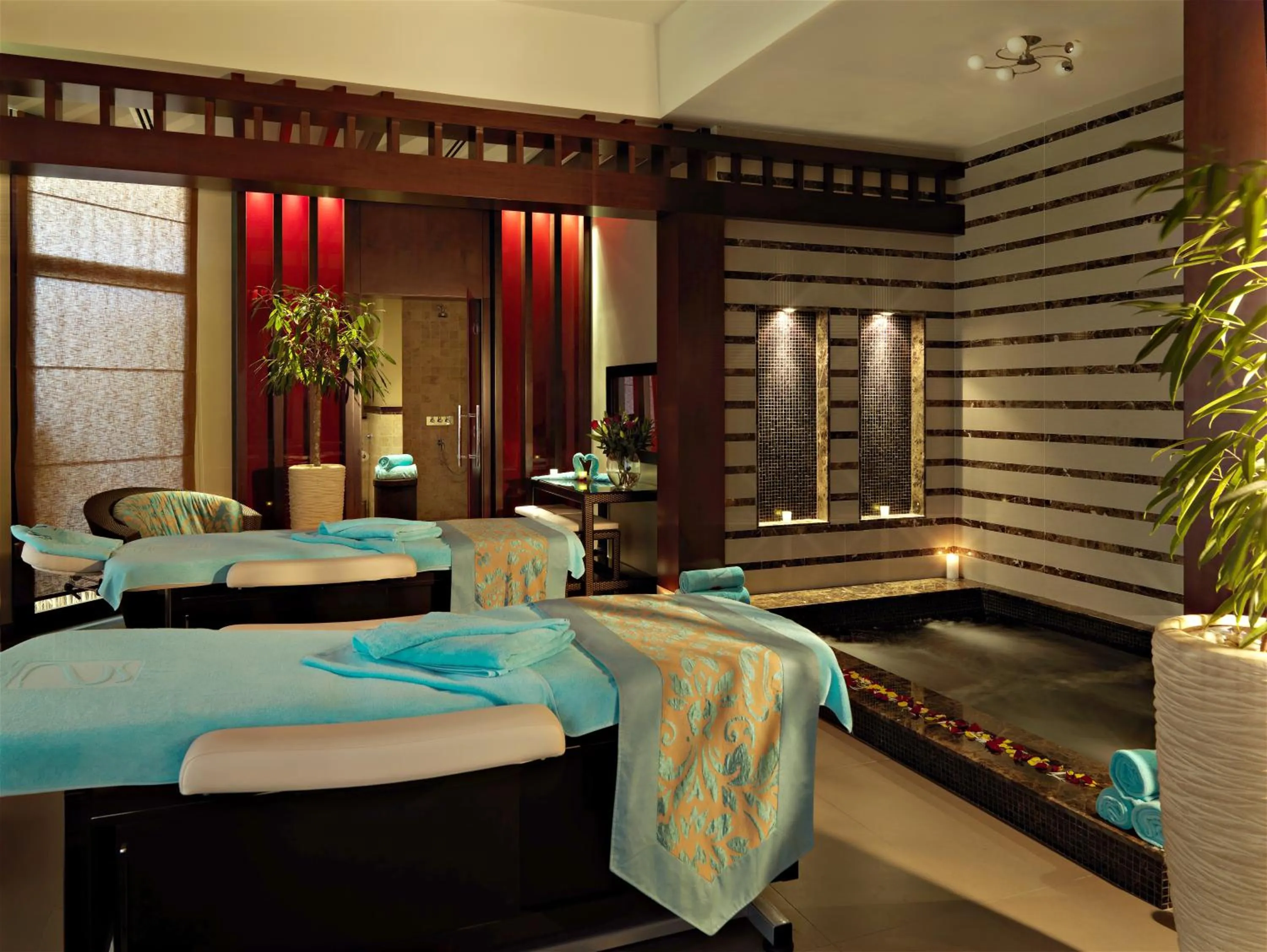 Massage in Fujairah Rotana Resort & Spa - Al Aqah Beach