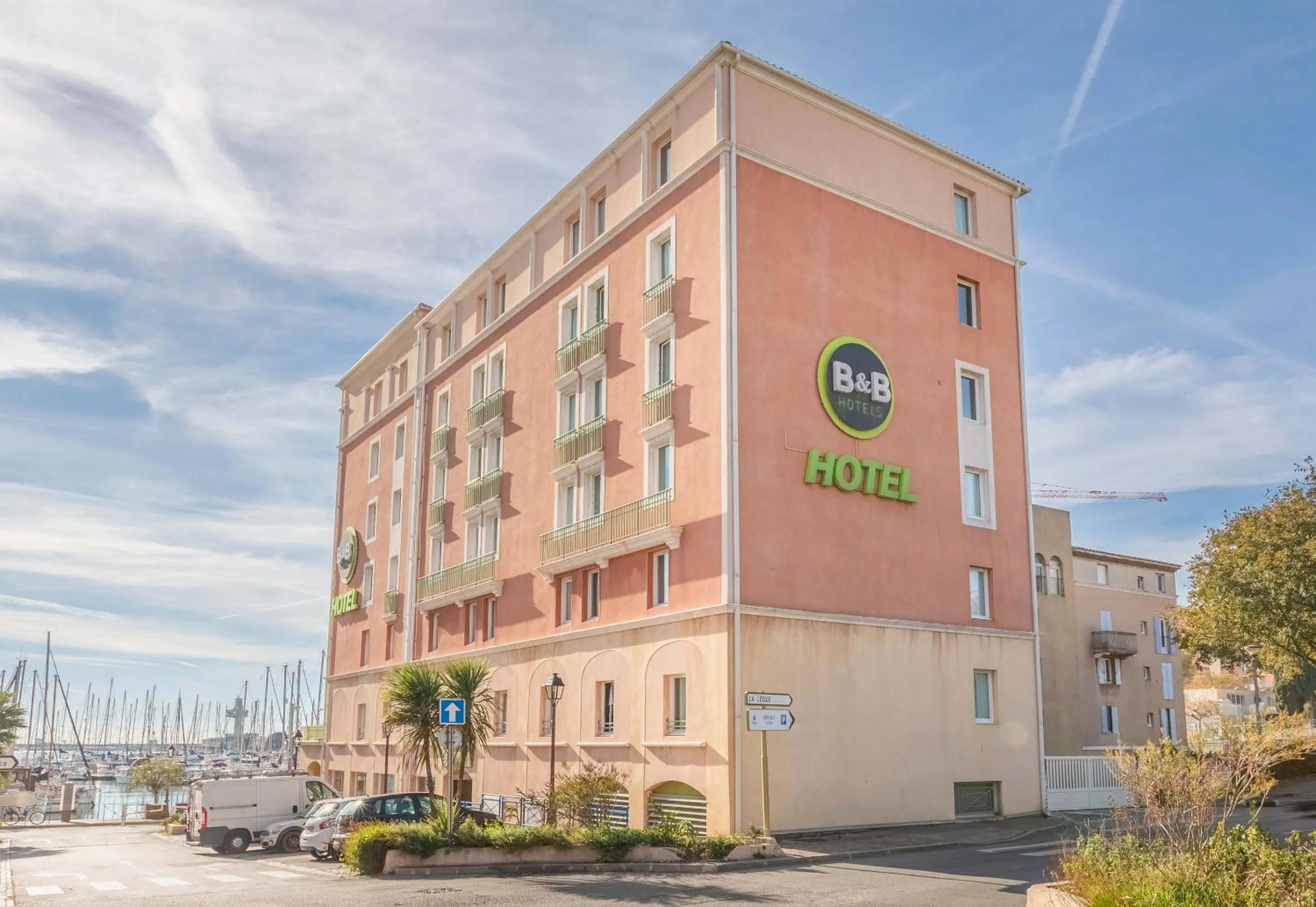 Property building in B&B HOTEL Martigues Port-de-Bouc