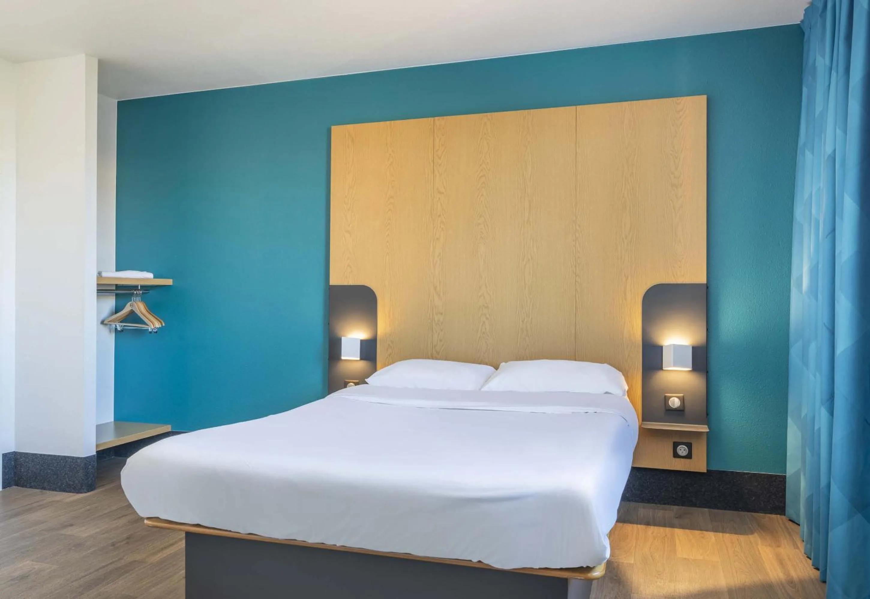 Bedroom, Bed in B&B HOTEL Martigues Port-de-Bouc