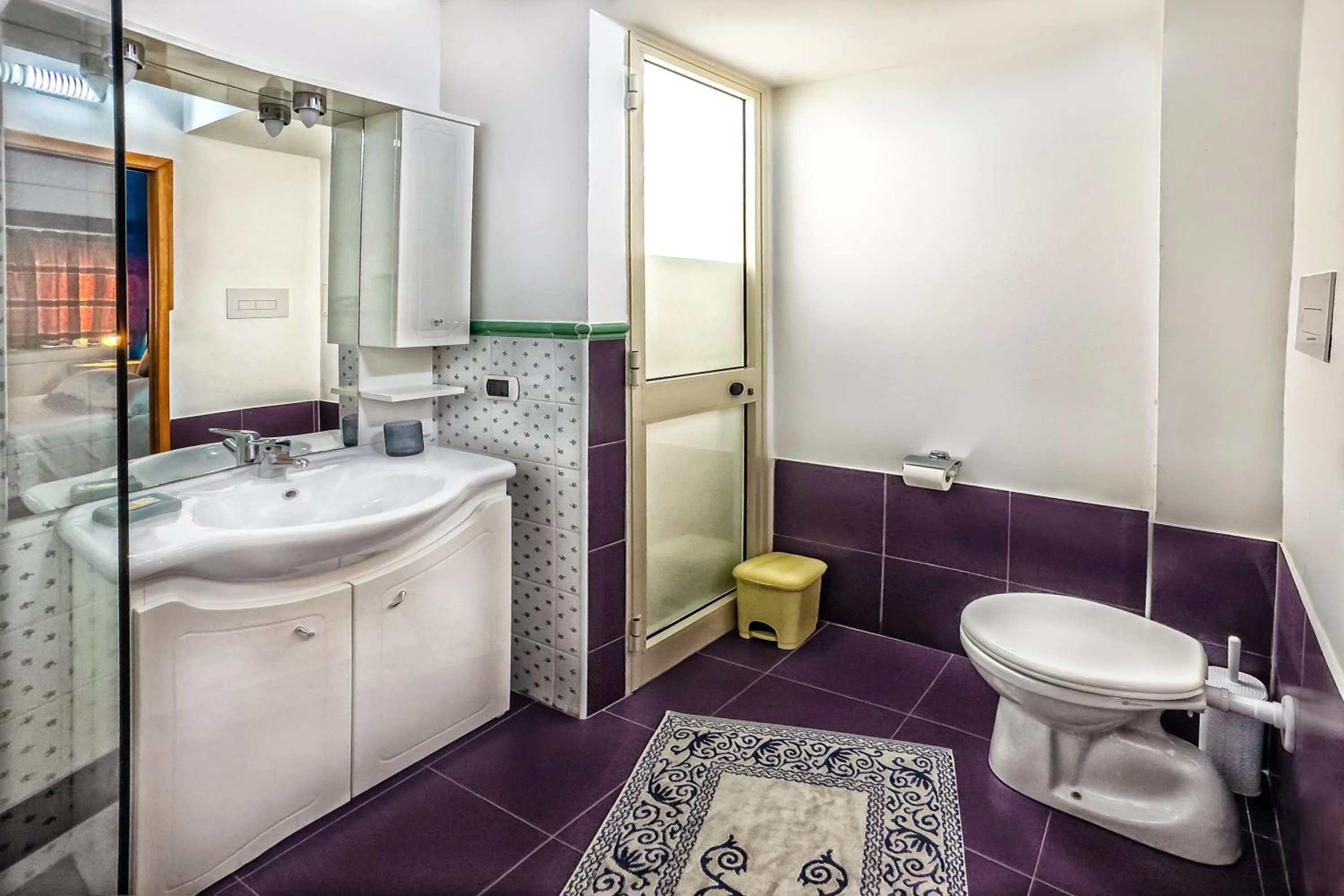 Shower in B&B Villa Bency