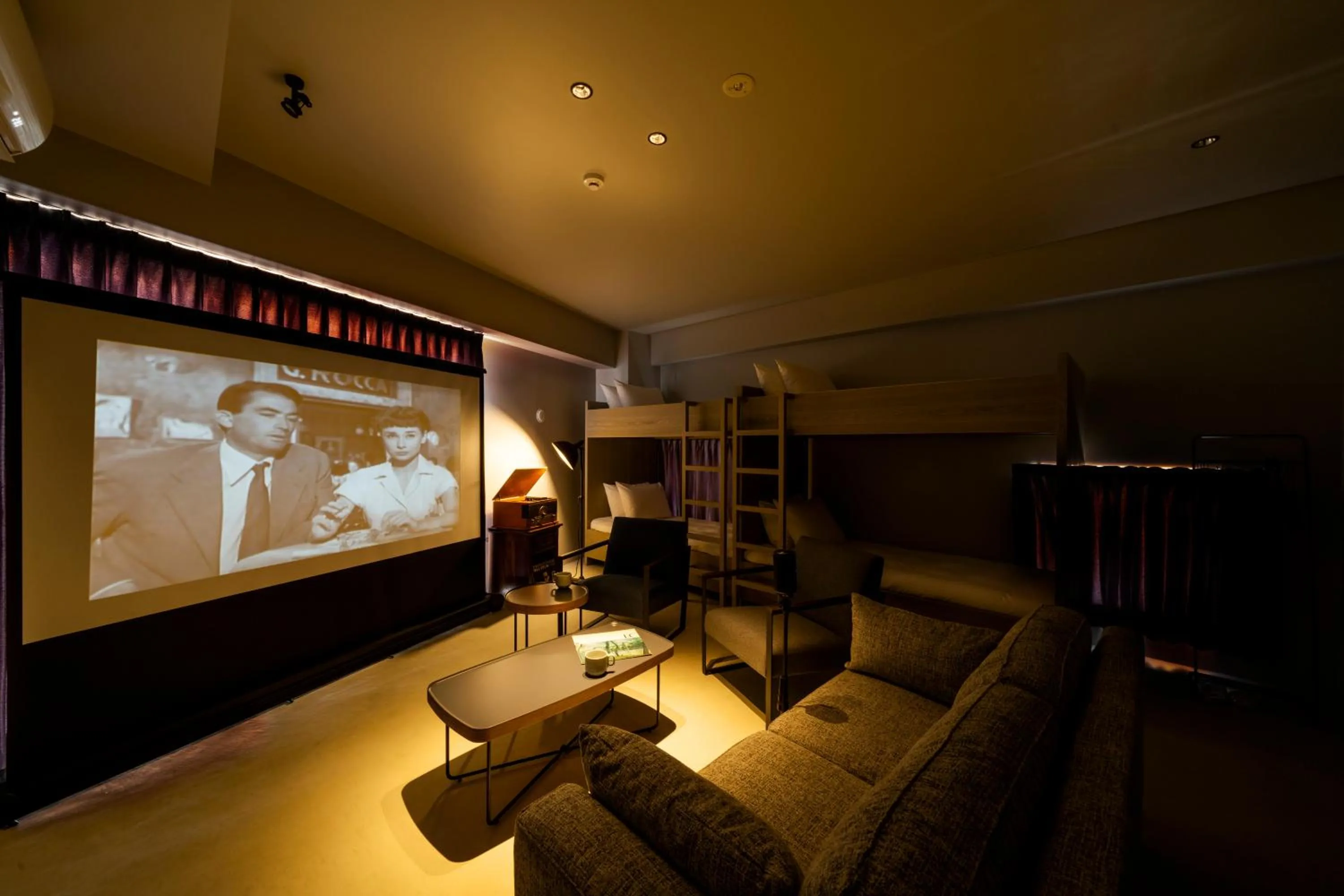 Photo of the whole room in HOTEL PETIT SUITE SOGENJI ISHIMON