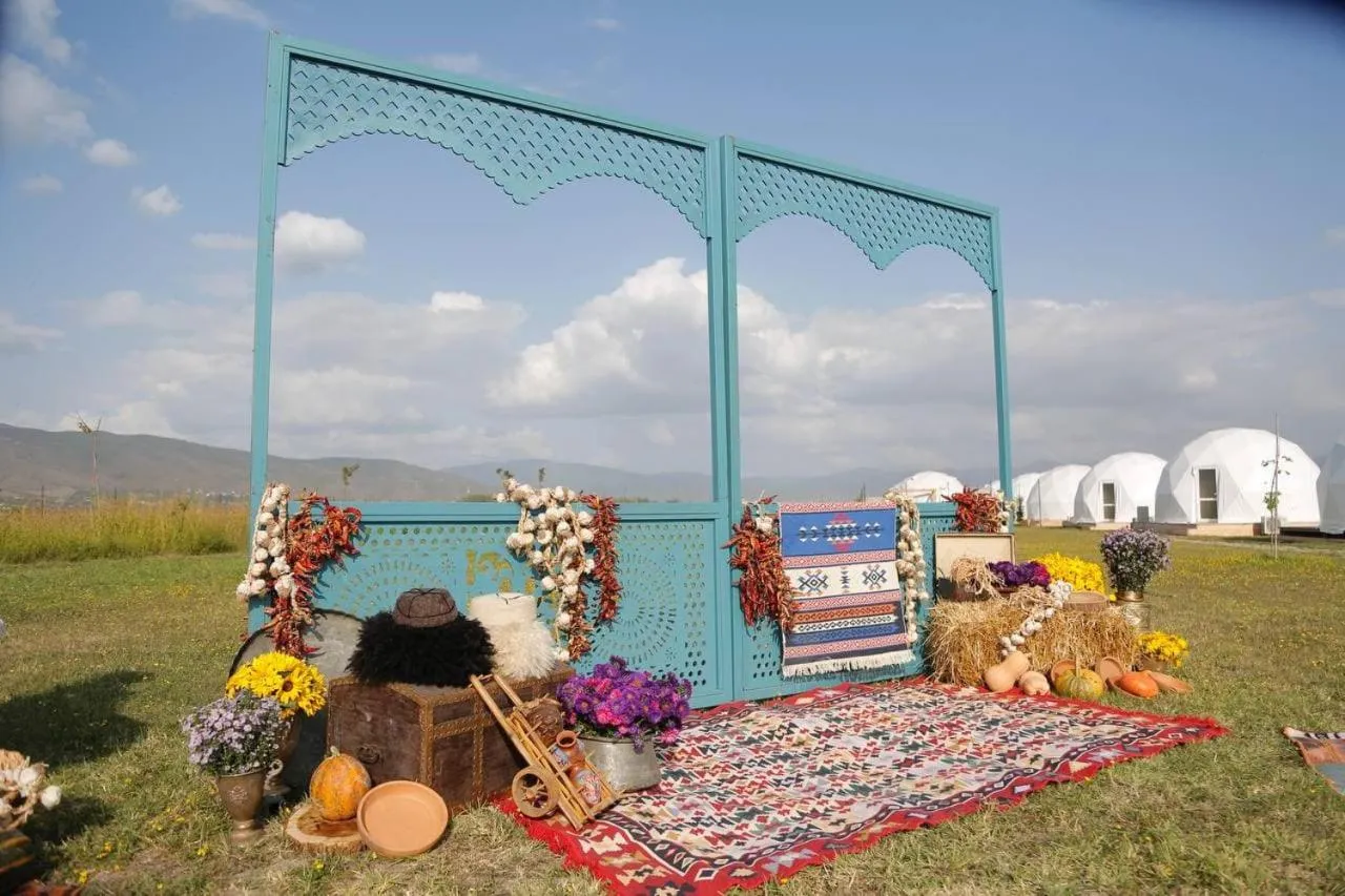 Jewelberry Glamping Hotel Tbilisi